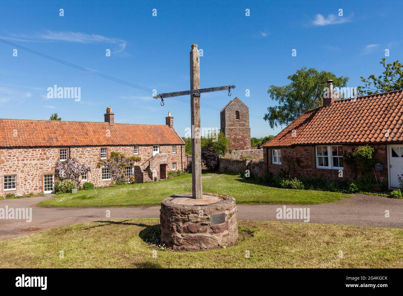 Le tron était un équilibre de faisceau utilisé pour peser les sacs de laine lors d'une foire annuelle, Stenton, East Lothian Scotland Banque D'Images