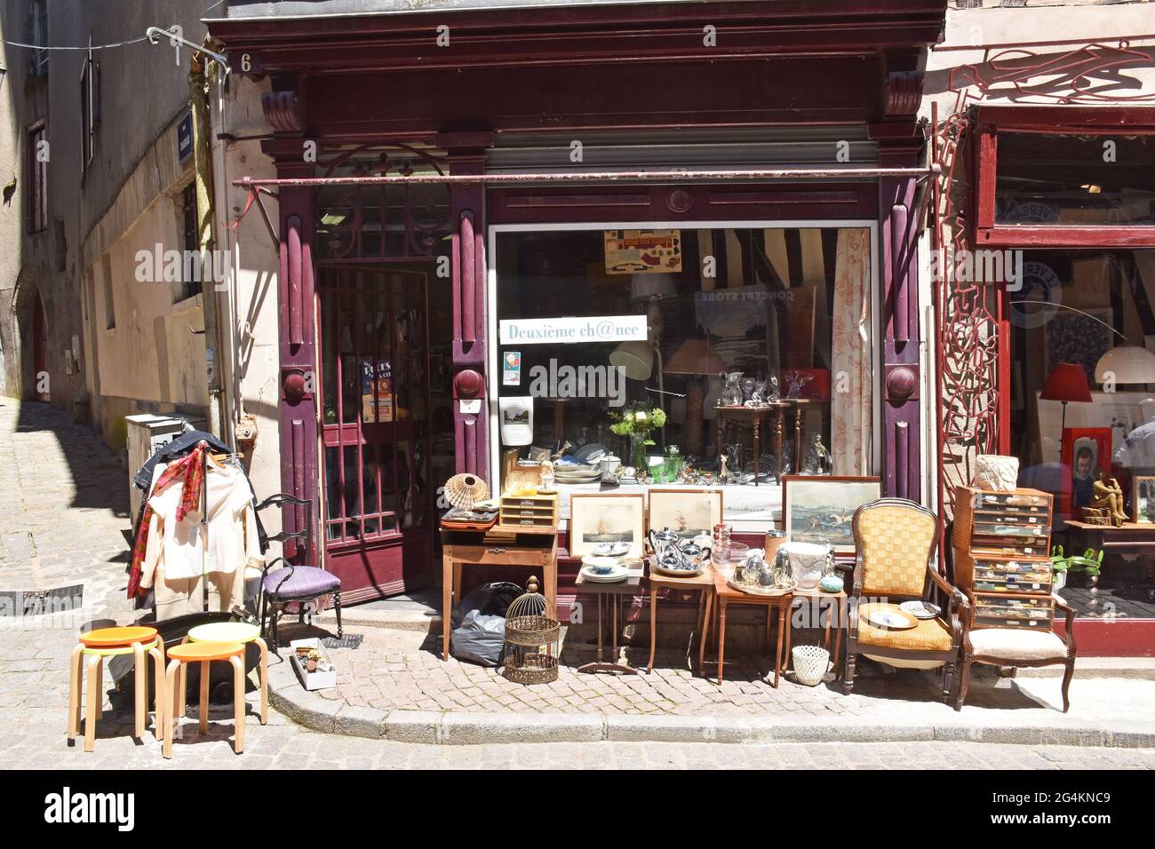 Maisons médiévales restaurées dans la rue de la Boucherie, à Limoges, France, les anciens shambles, quartier des bouchers, aujourd'hui occupé par des restaurants, des boutiques, etc Banque D'Images