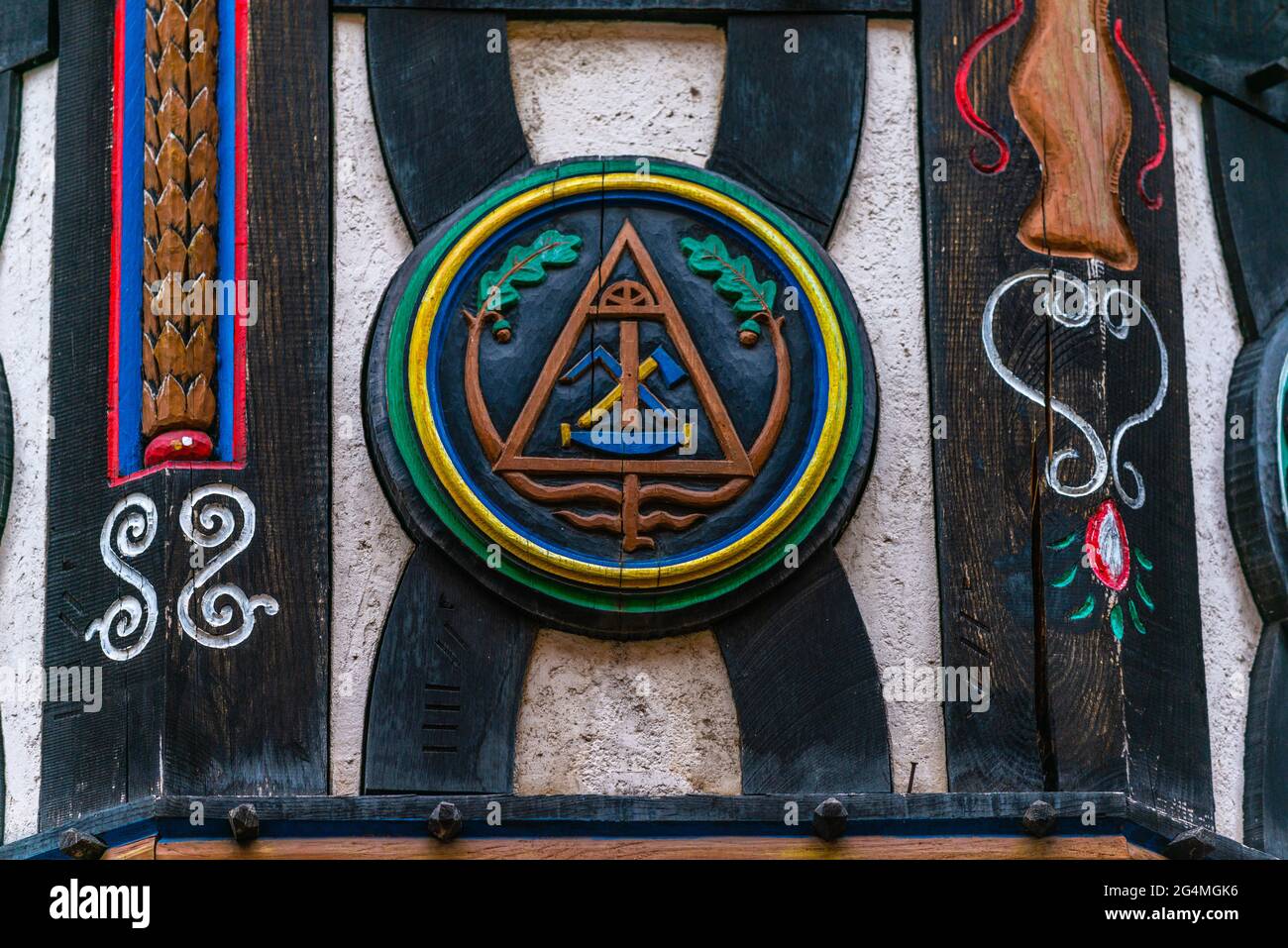 Historique Linz sur la Rine avec des maisons colorées à colombages, Rhénanie-Palatinat, Gemrany Banque D'Images