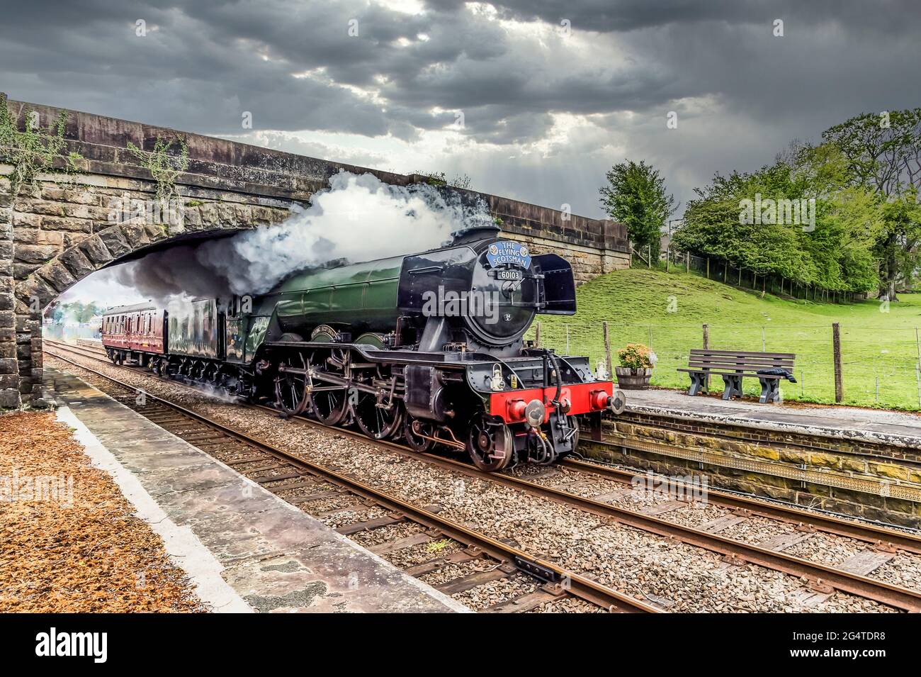 Le célèbre TRAIN à vapeur FLYING Scotsman de classe A3, 4-6-2, #60103 traversant Bentham dans le North Yorkshire pendant une course d'essai Banque D'Images