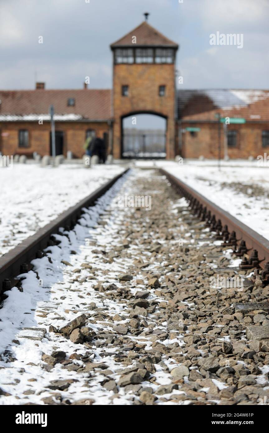 POLOGNE , Oswiecim, Auschwitz-Birkenau, camp de concentration du régime nazi allemand, où 1 million de juifs ont été assassinés par SS (1940-1945) , voie de chemin de fer pour le transport des juifs de toute l'europe vers les chambres à gaz Banque D'Images