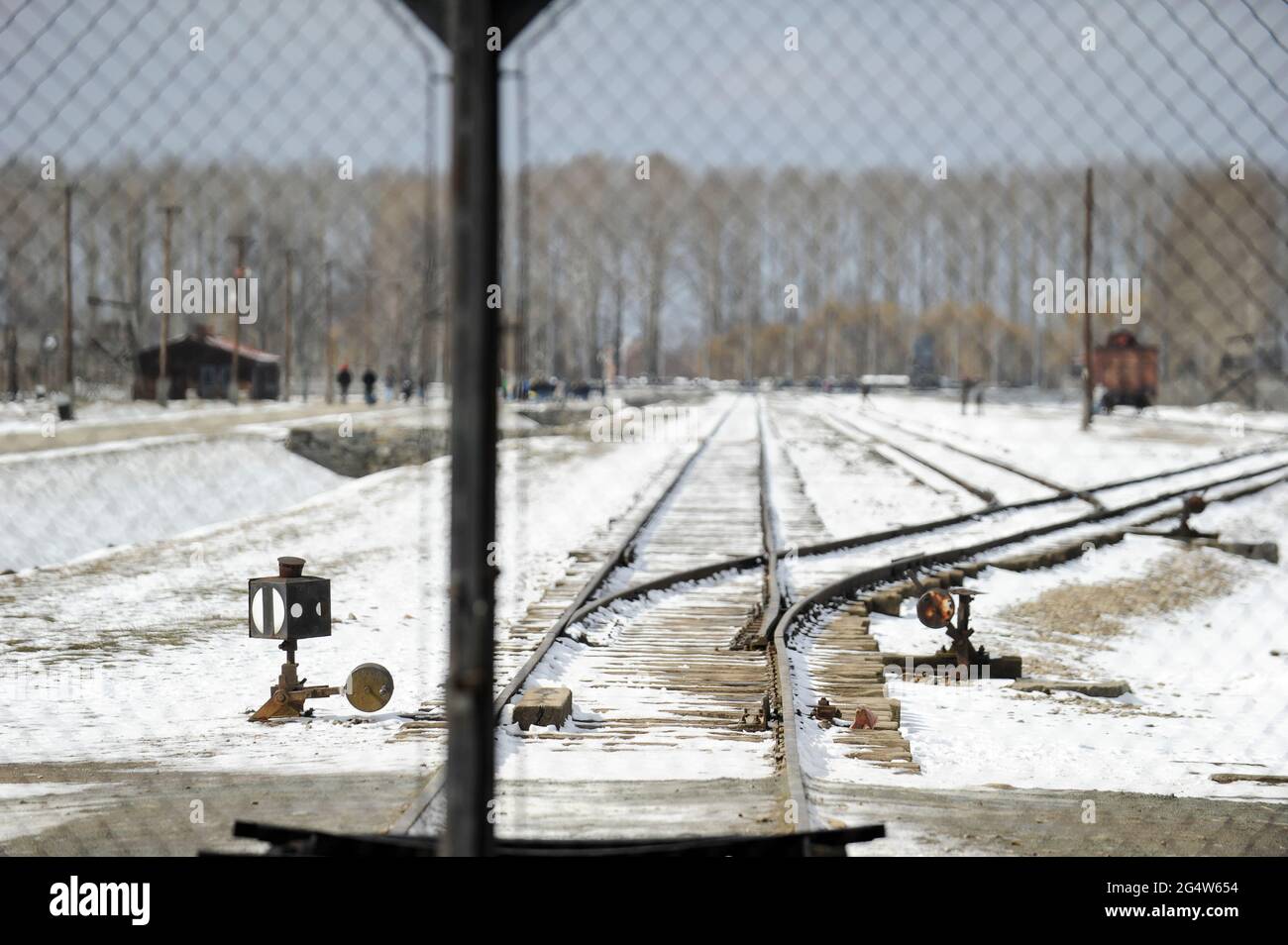POLOGNE , Oswiecim, Auschwitz-Birkenau, camp de concentration du régime nazi allemand, où 1 million de juifs ont été assassinés par SS (1940-1945) , voie de chemin de fer pour le transport des juifs de toute l'europe vers les chambres à gaz Banque D'Images