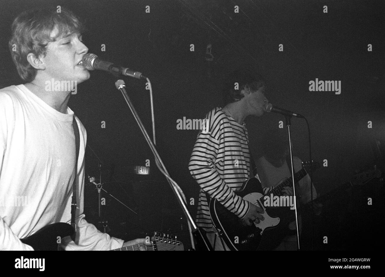 Steve Cradock et Simon Fowler de Ocean Color Scene se produiraient à Esquires, Bedford, Royaume-Uni, le 2 décembre 1990. Banque D'Images