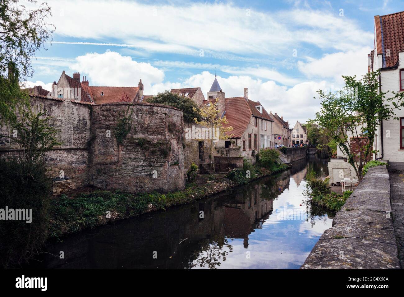 Belgique, Flandre Occidentale, Bruges, maisons de la vieille ville le long du canal de la ville Banque D'Images