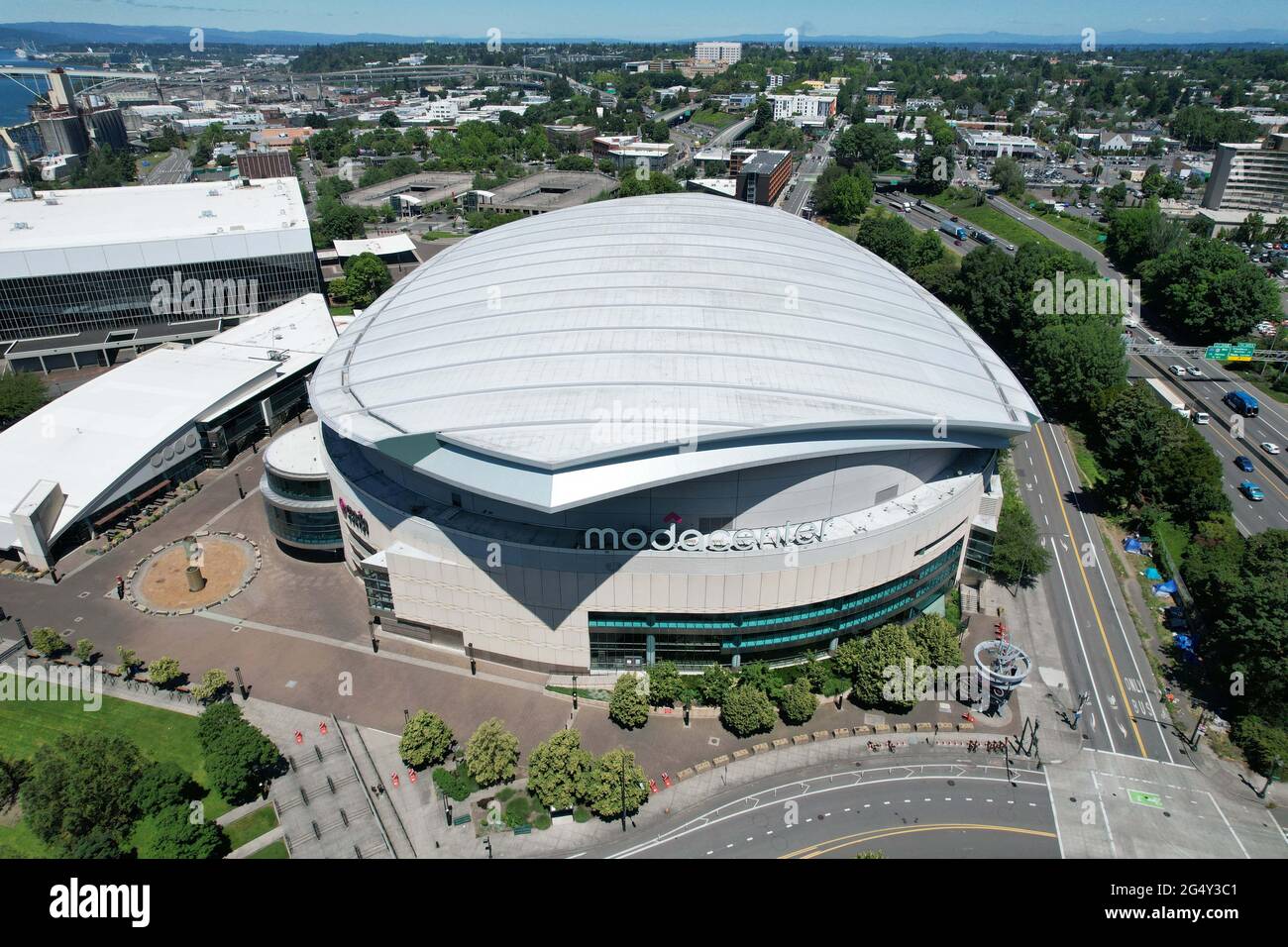 Une vue aérienne du Moda Centre, le mercredi 23 juin 2021, à Portland, L'arène accueille les Portland Trail Blazers. Banque D'Images
