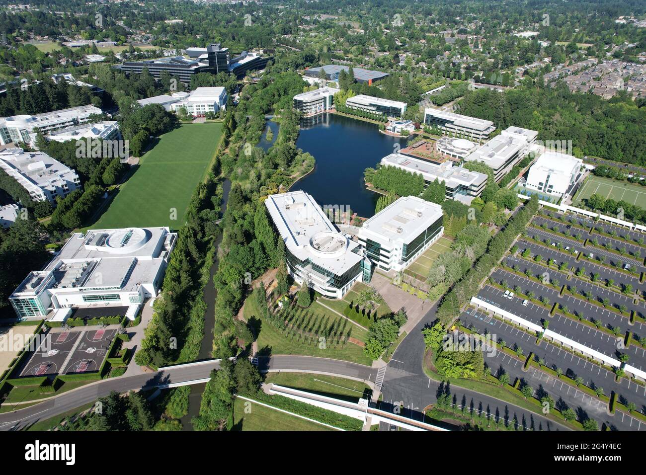 Une vue aérienne du siège mondial de Nike, mercredi 23 juin 2021, à  Beaverton, Our Photo Stock - Alamy