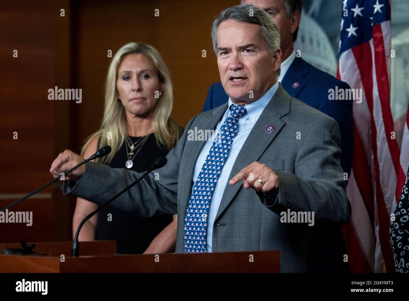 Washington, États-Unis d'Amérique. 23 juin 2021. Le représentant des États-Unis, Jody Hice (républicain de Géorgie), fait des remarques lors d'une conférence de presse pour présenter une résolution visant à censurer le président Joe Biden concernant l'exécution des fonctions de son bureau et l'application des lois sur la sécurité aux frontières et l'immigration, au Capitole des États-Unis, à Washington, DC, le mercredi 23 juin, 2021. Credit: Rod Lamkey/CNP/Sipa USA Credit: SIPA USA/Alay Live News Banque D'Images