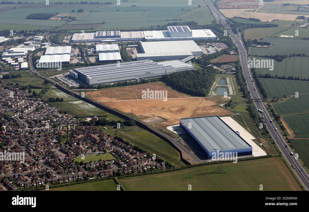 Vue aérienne de la zone industrielle d'Armthorpe près de la J4 de l'autoroute M18, Doncaster, Yorkshire du Sud Banque D'Images