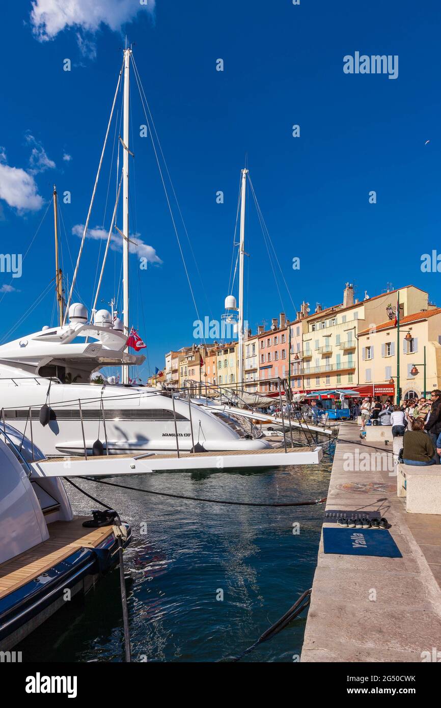 VAR (83) PORT DE SAINT-TROPEZ Banque D'Images