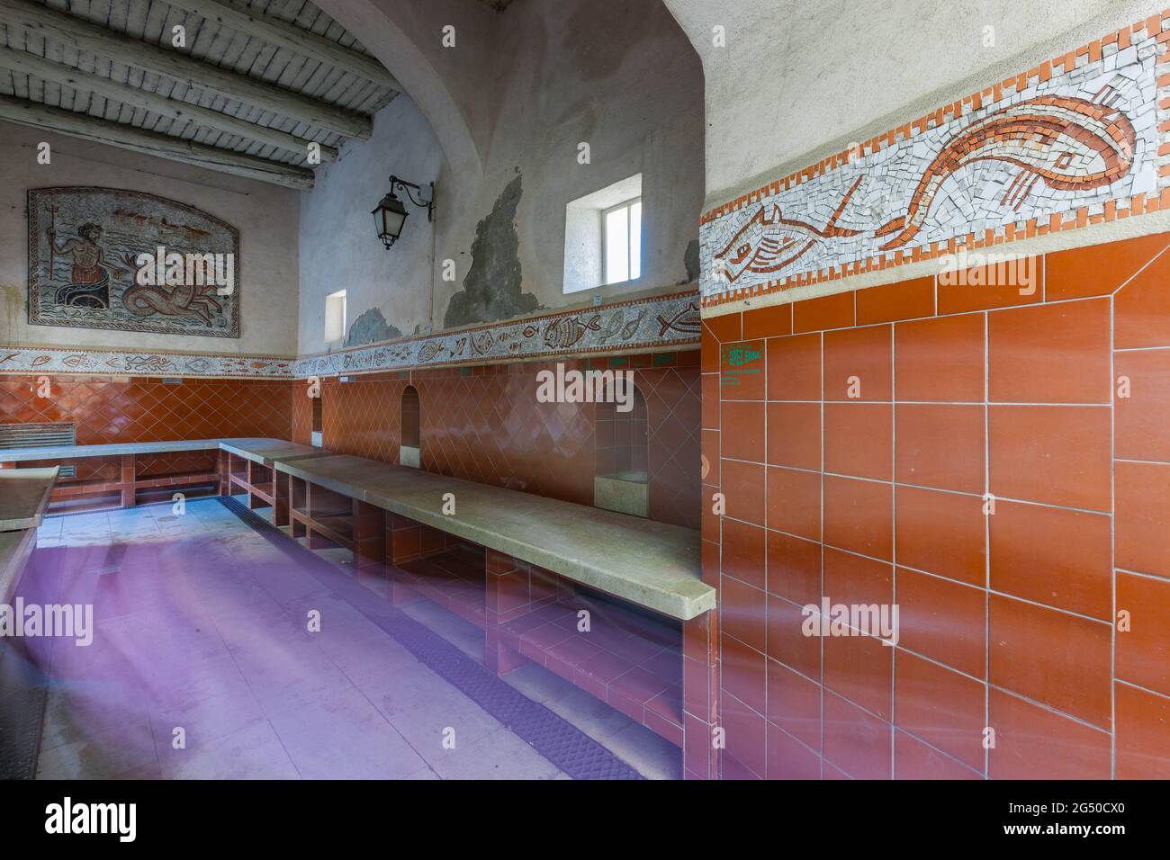 FRANCE. VAR (83) SAINT-TROPEZ; MARCHÉ AUX POISSONS Banque D'Images