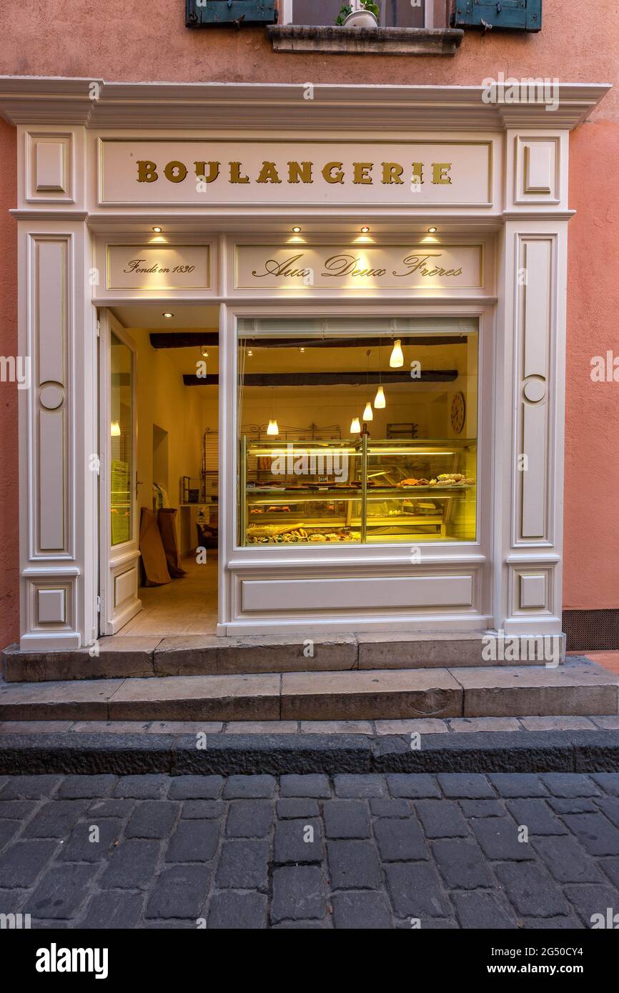 FRANCE. VAR (83) SAINT-TROPEZ, BOULANGERIE Banque D'Images