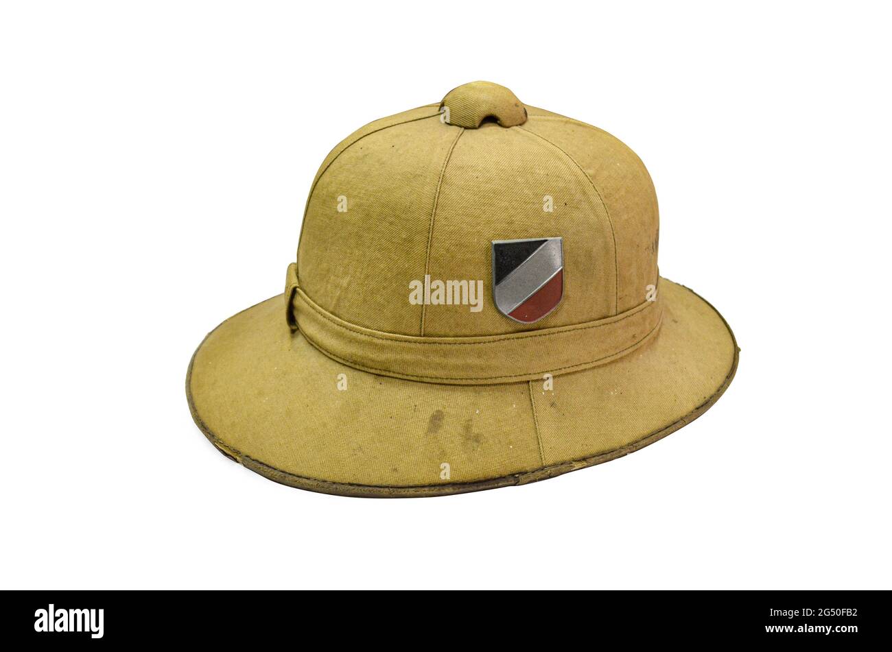 L'Allemagne à la Seconde Guerre mondiale Casque allemand de PITH d'Afrika  Korps avec décalcomanies sur fond isolé Photo Stock - Alamy