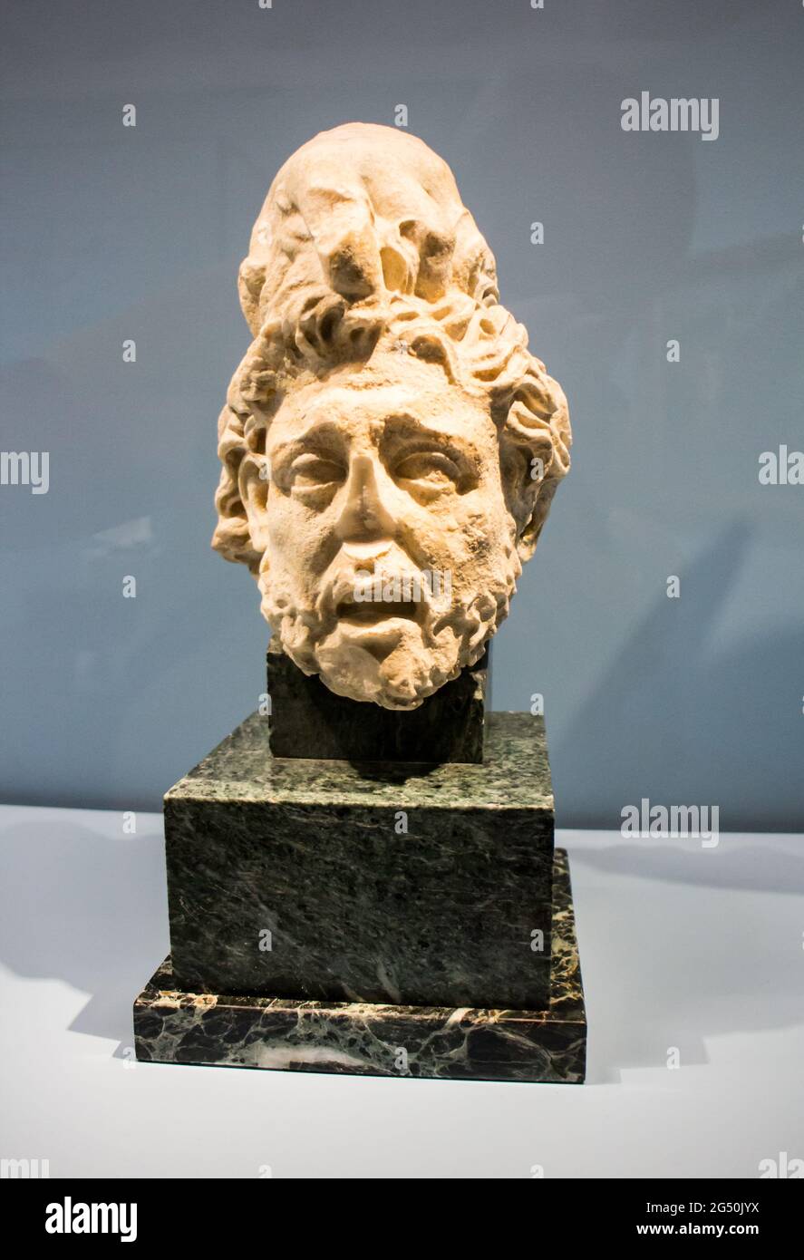 Ulysse dans Draguignan : tête d'un compagnon d'Ulysse saisie par la main de Scylla (villa de l'attribution Hadien) ca 130 AD Banque D'Images