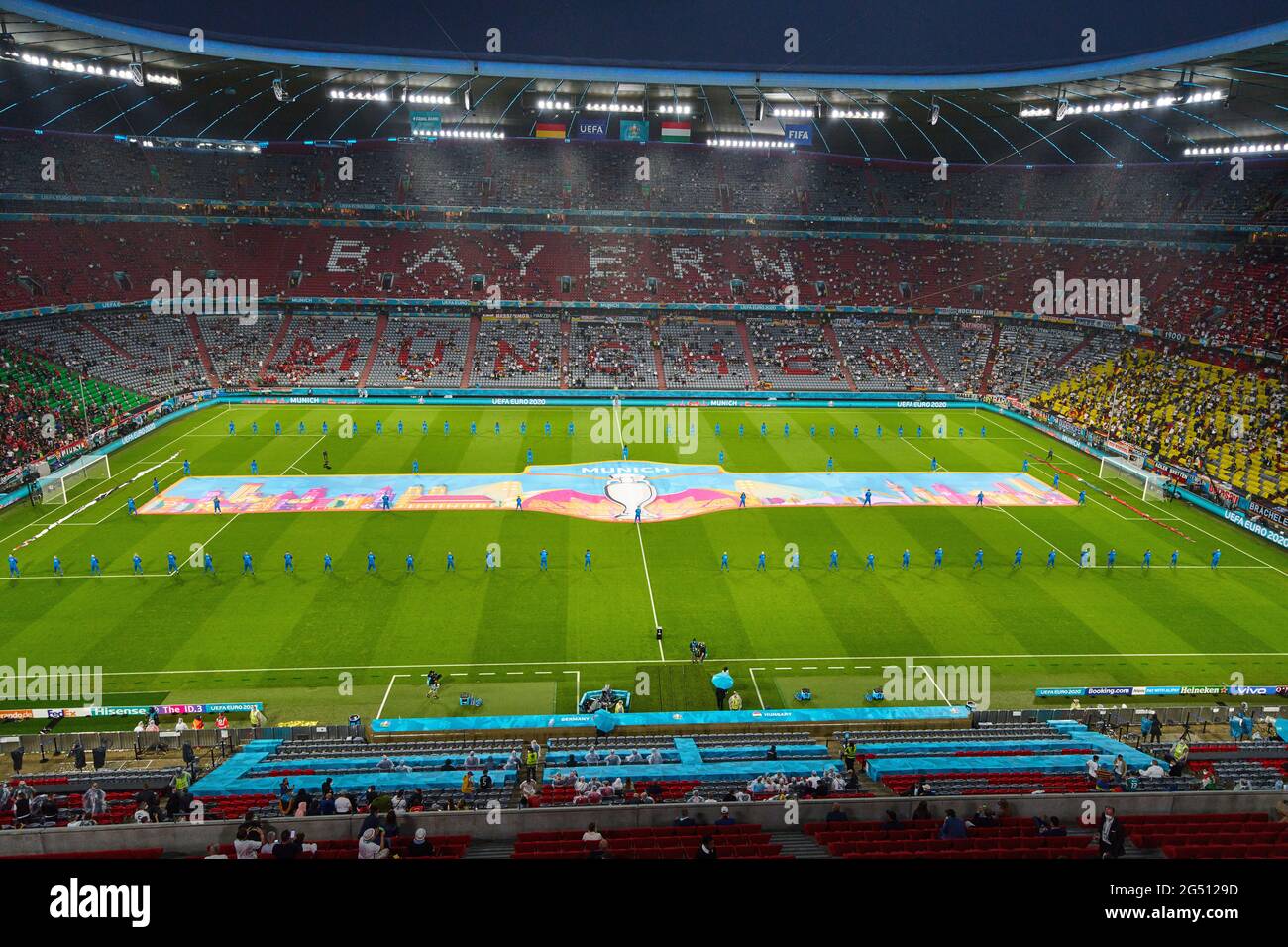 Allianz Arena à l'intérieur avec choreo dans le groupe F Match ALLEMAGNE, Hongrie. , . en saison 2020/2021 le 23 juin 2021 à Munich, Allemagne. Credit: Peter Schatz/Alay Live News Banque D'Images