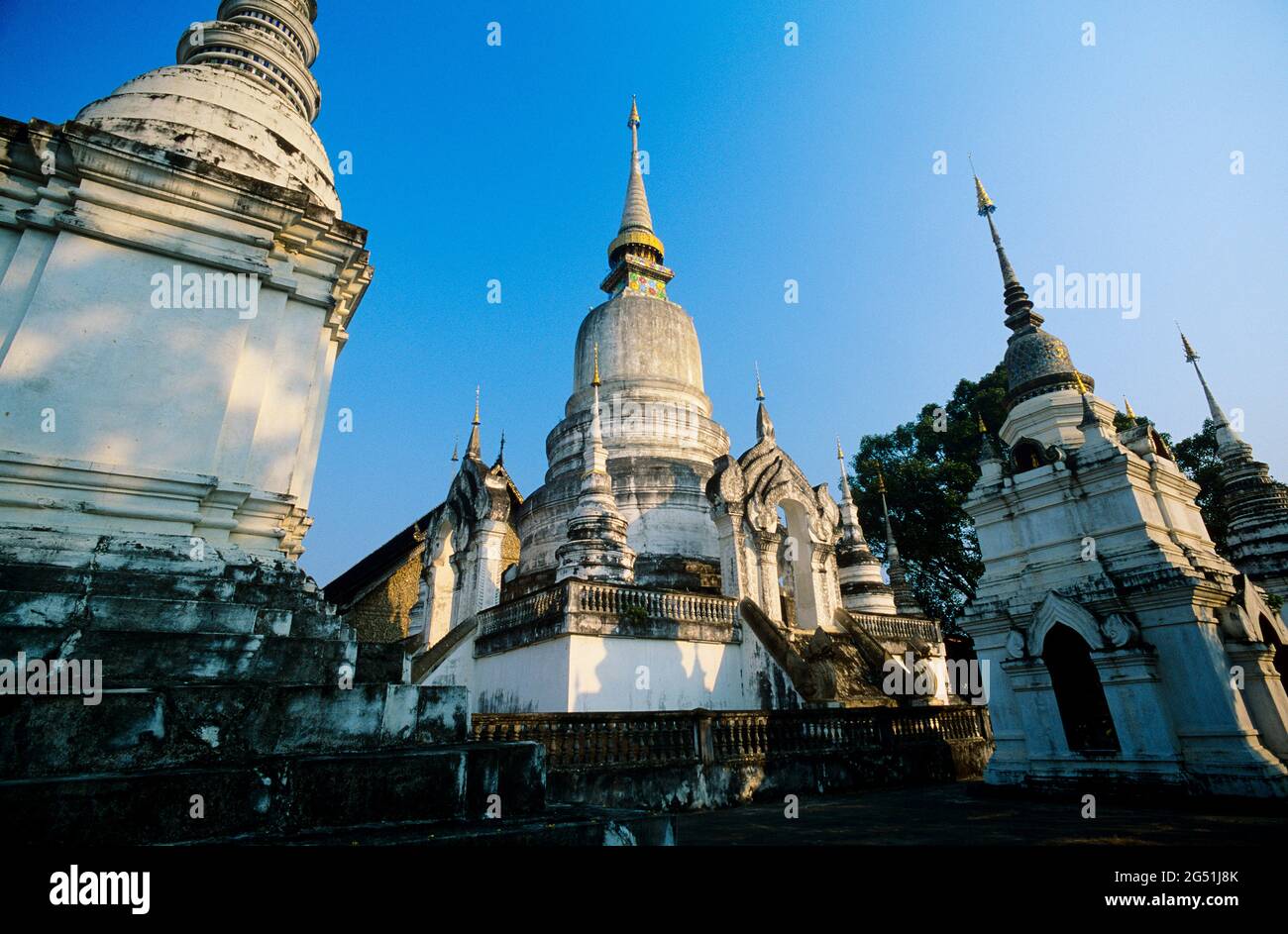 Stupas au temple de Wat Suan Dok, Chiang Mai, Thaïlande Banque D'Images