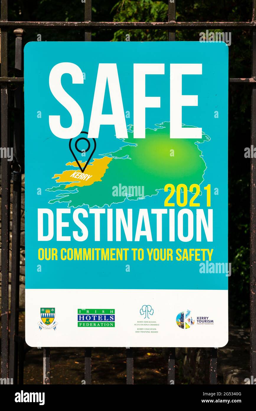 County Kerry Safe destination 2021 affiche promotionnelle de la Irish Hotels Federation et du Kerry Council Banque D'Images