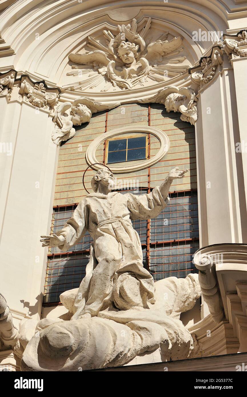 Italie, Rome, chiesa dell'Arciconfraternita delle sante stimmate di San Francesco, statue de Saint François Banque D'Images