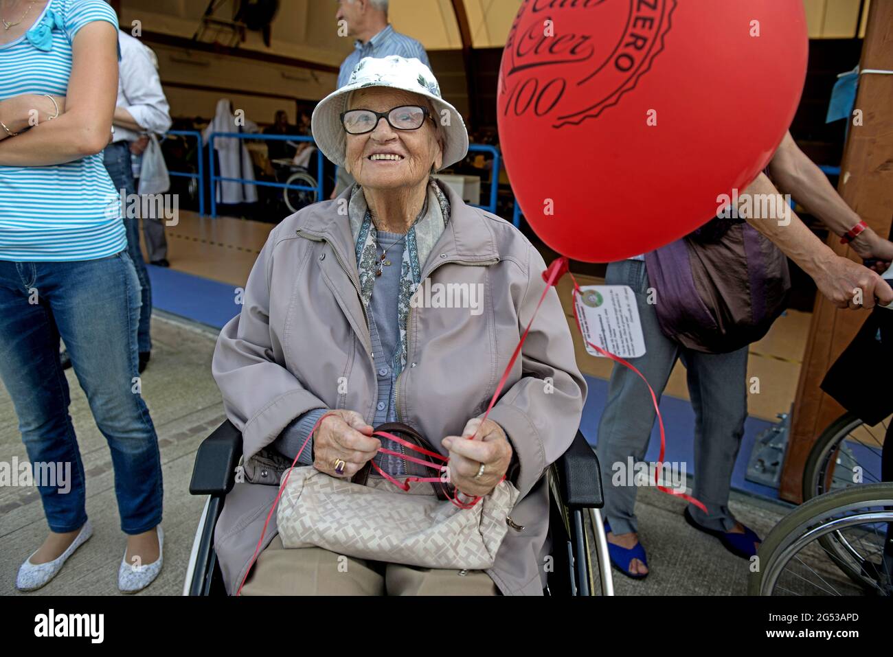 Fête d'anniversaire pour les personnes âgées de plus de 100 ans, à Civitas Vitae, une résidence pour personnes âgées, à Padoue, en Italie Banque D'Images