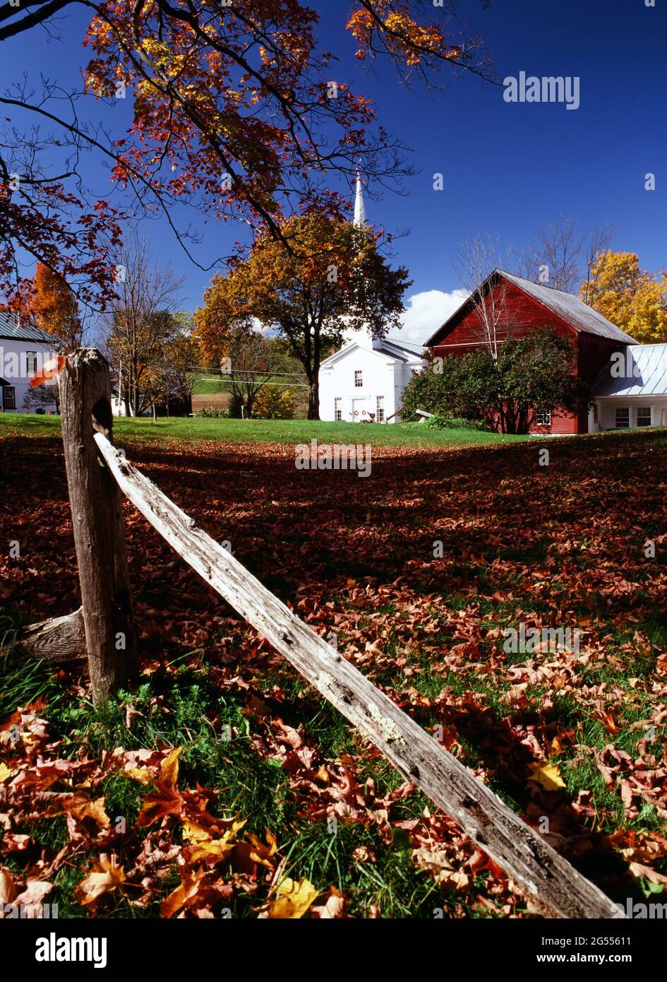 Village vert de Peacham Vermont en automne Banque D'Images