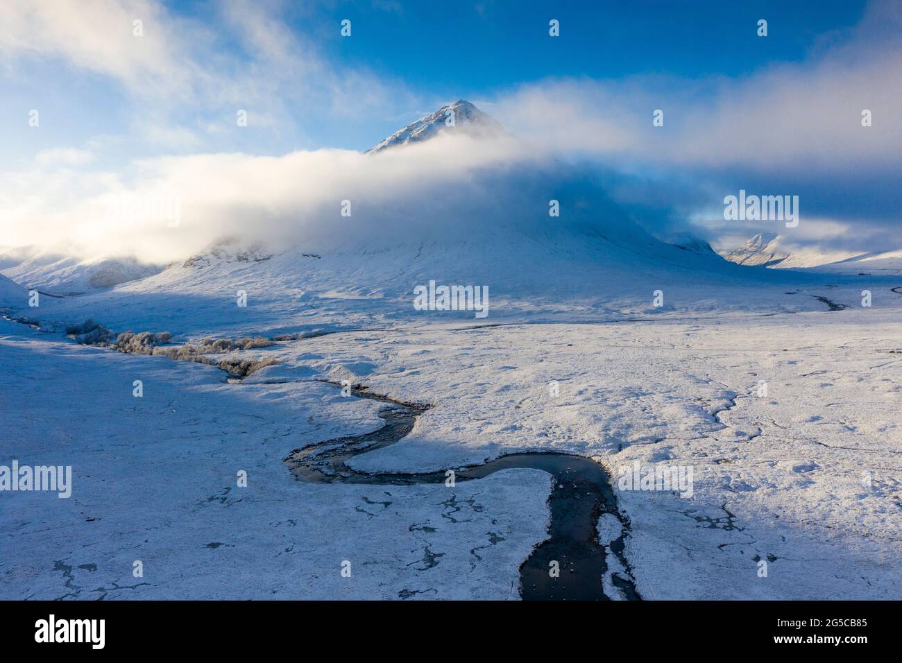 Vue aérienne de Glen COE dans la neige, Highland , Écosse, Royaume-Uni Banque D'Images