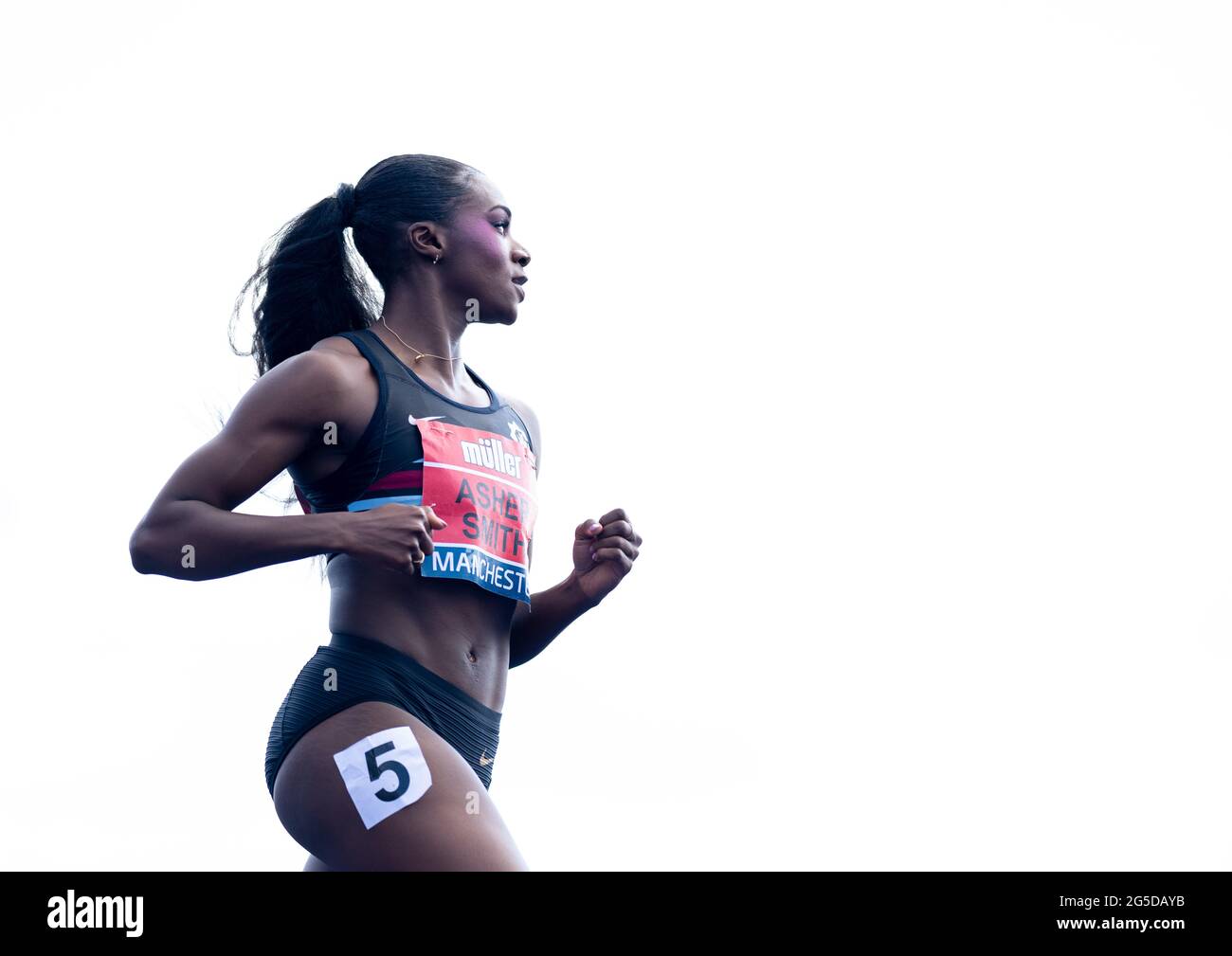 26 juin 2021 ; Manchester Regional Arena, Manchester, Lancashire, Angleterre ; Muller British Athletics Championships; Dina Asher Smith comme elle le fait à la finale avec ses saisons meilleur moment Banque D'Images