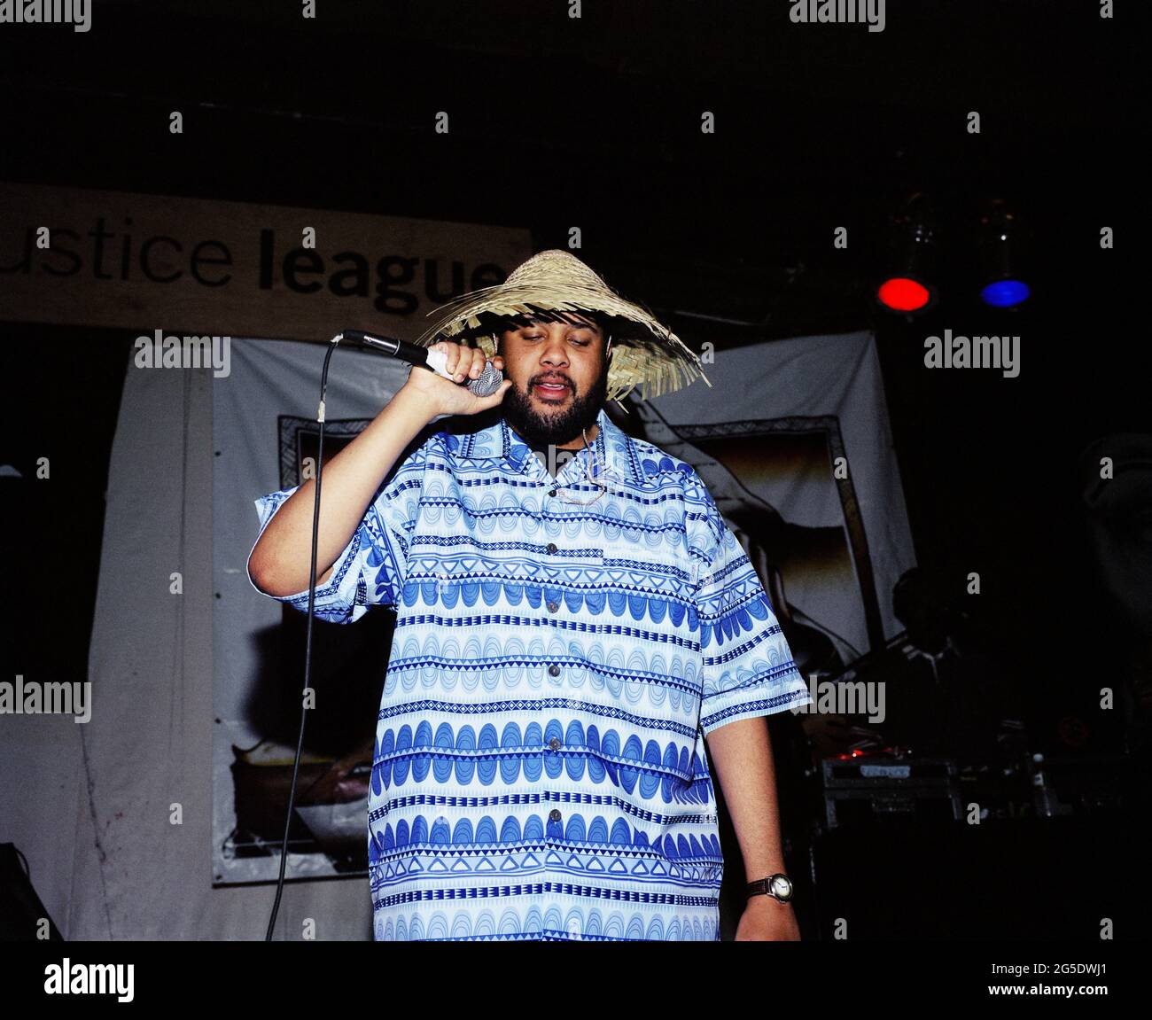Don de Gab (Timothy Jerome Parker) du duo de hip-hop de la région de la baie Blackalicious en représentation à la Justice League, San Francisco, Californie, 1999. Banque D'Images