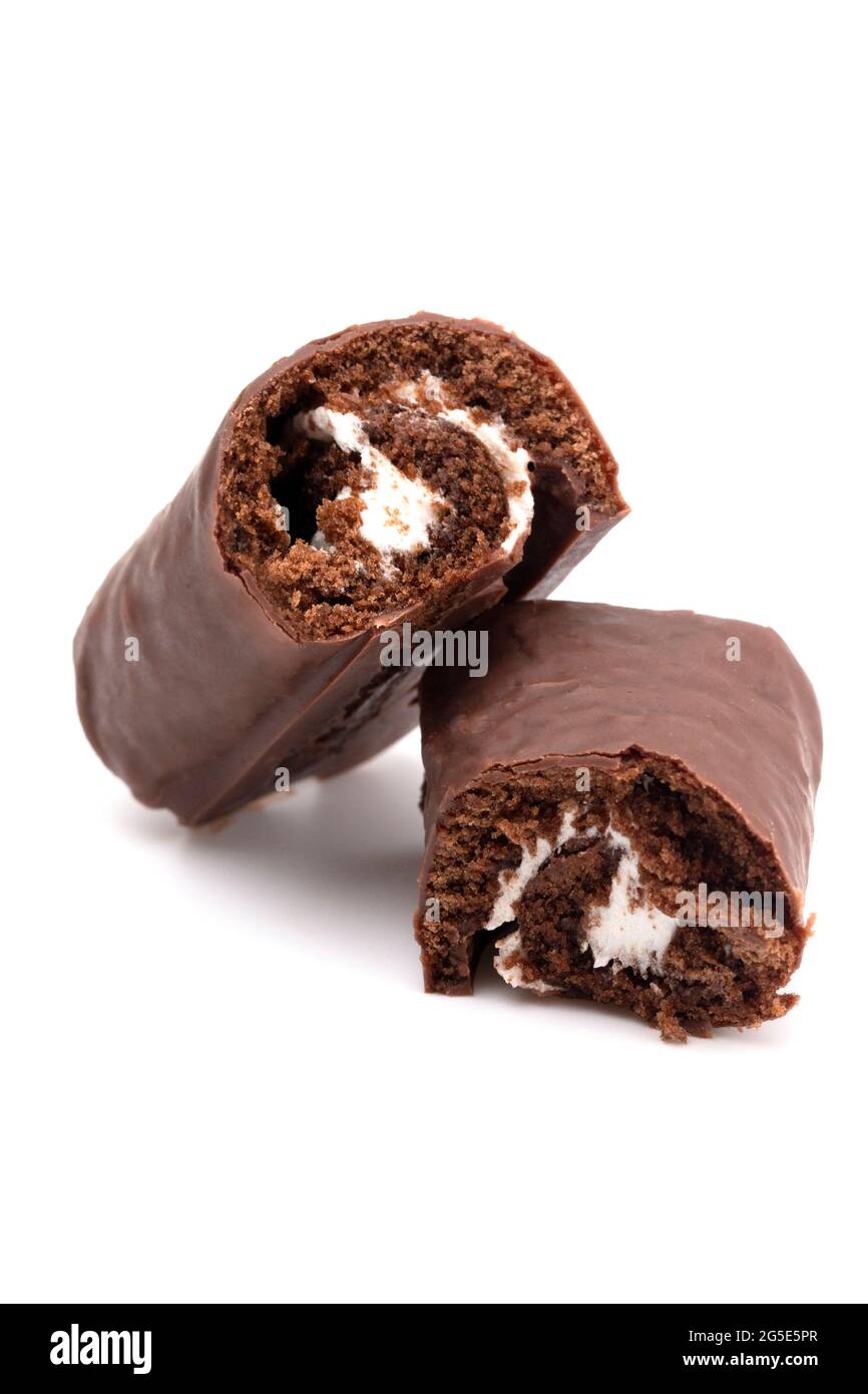 Gâteau au chocolat sur fond blanc Banque D'Images