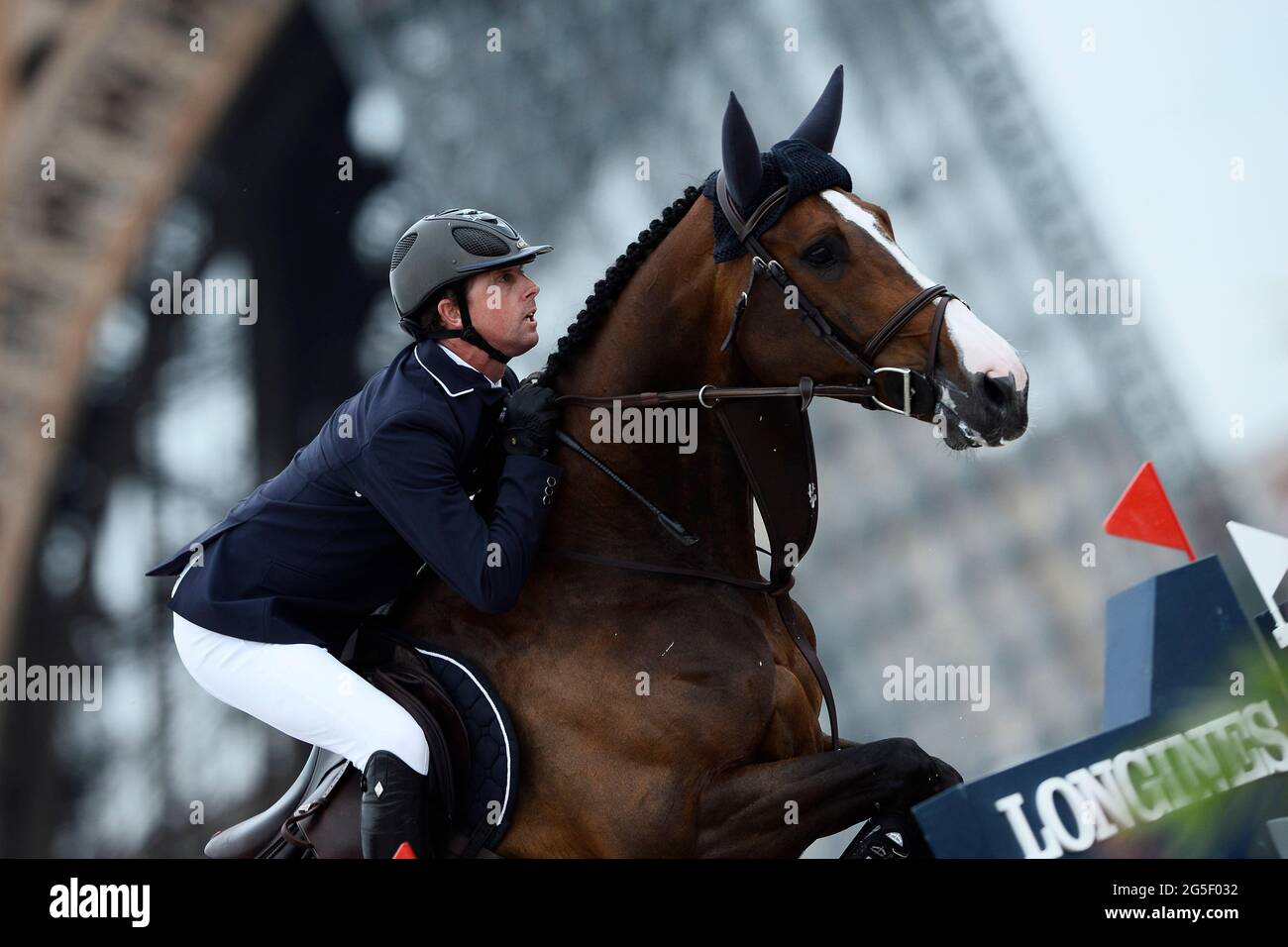 Ben MAHER (GBR) à cheval BLEU-GINGEMBRE, Longines Global Champions Tour, Grand Prix de Paris Prix de Paris pendant le Longines Paris Eiffel Jumping 2021, Longines Global Champions Tour Equestrian CSI 5 le 26 juin 2021 au champ de Mars à Paris, France - photo Christophe Bricot / DPPI Banque D'Images