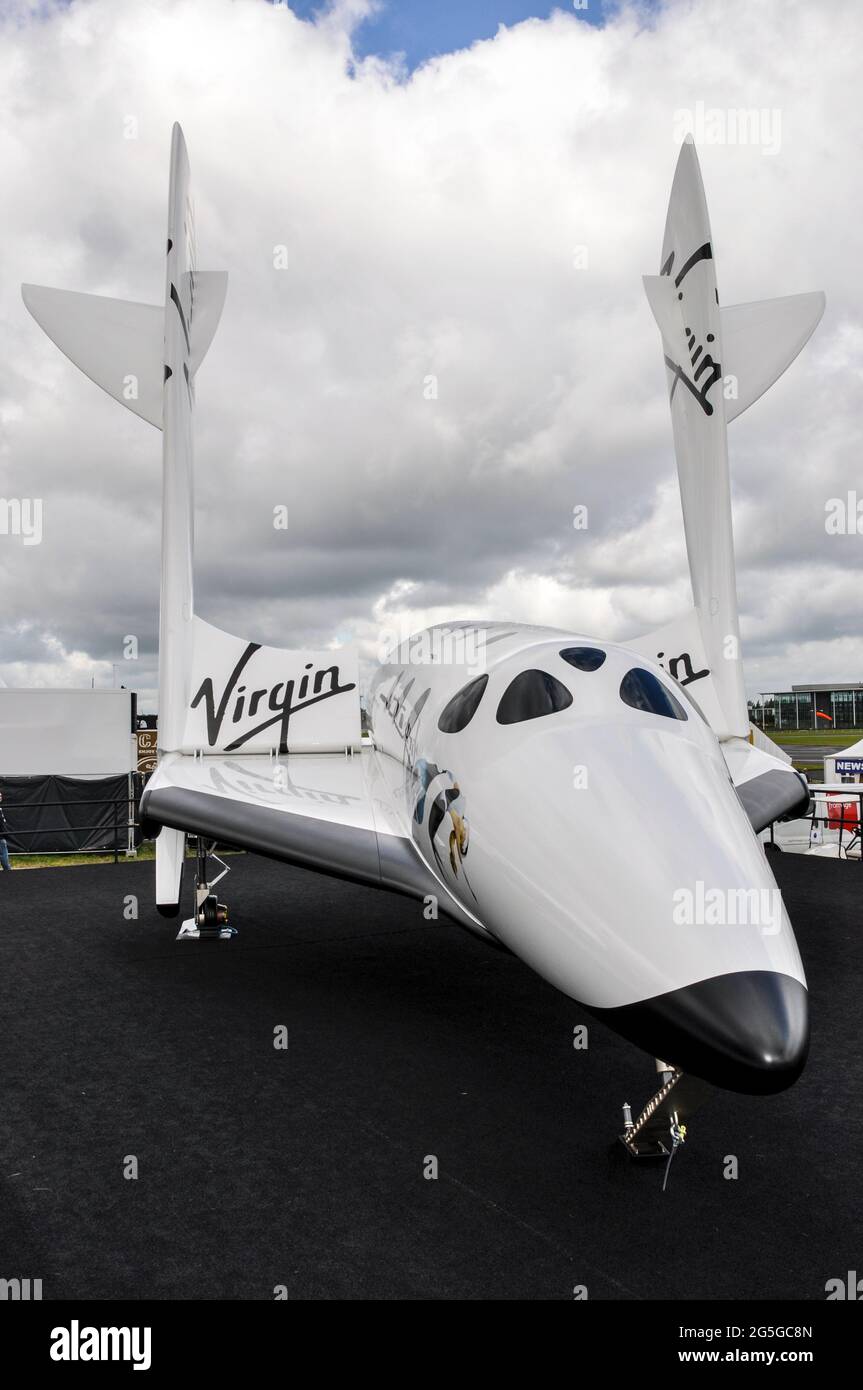 Avion spatial Virgin Galactic au salon international de l'aéronautique de Farnborough 2012, Royaume-Uni. VSS Enterprise vaisseau deux concepts pour les voyages commerciaux dans l'espace Banque D'Images
