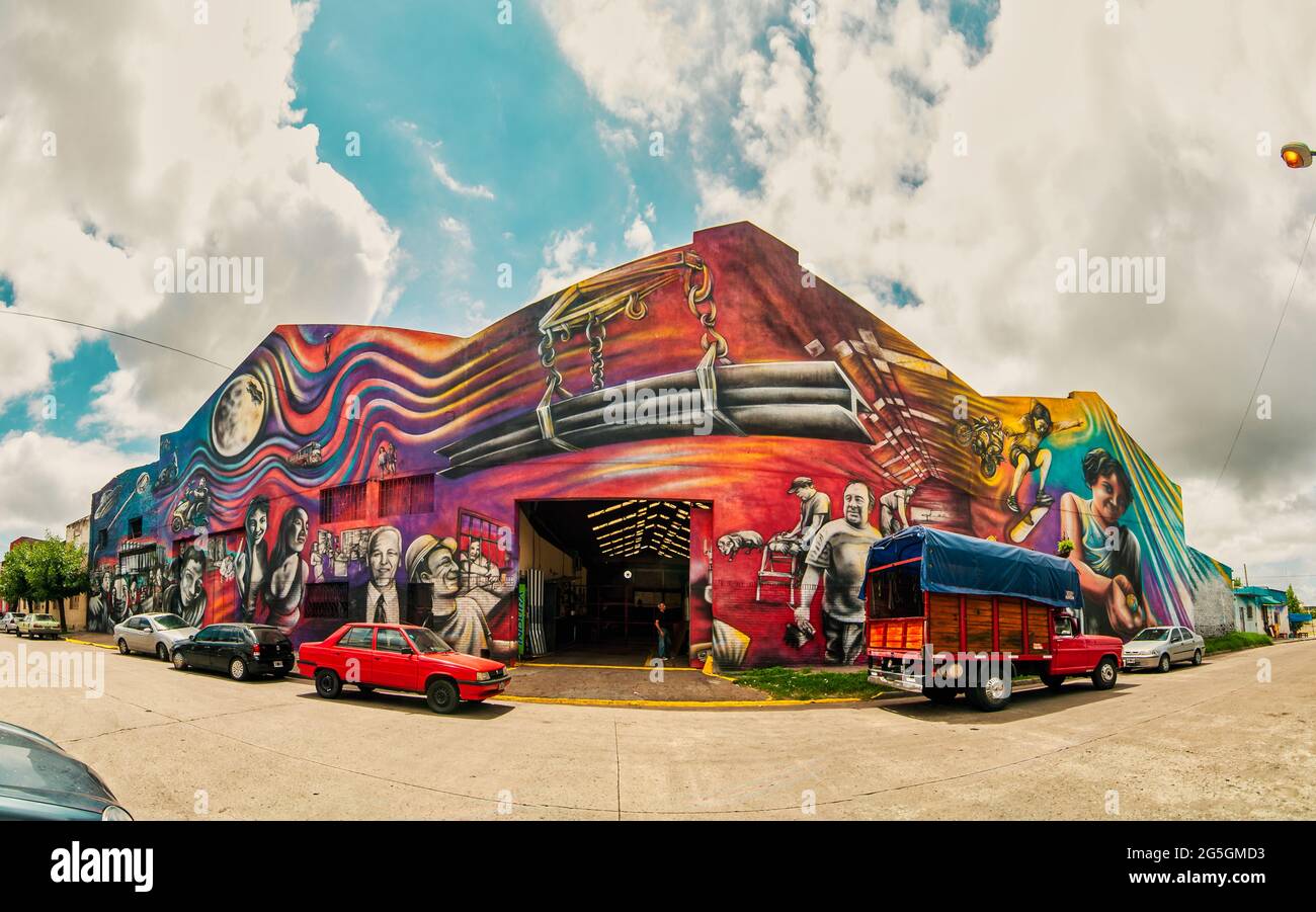 Guinness Record œuvre murale d'Alfredo Segatori, en donnant l'artiste argentin 'Quinquela Martin' dans les murs des rues de Barracas, BUE. Banque D'Images