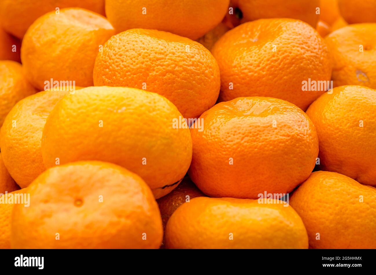Mandarines mûres en vente Banque D'Images
