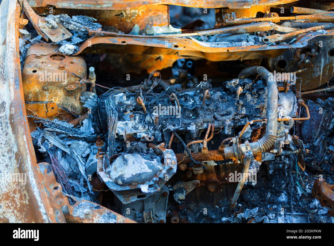 Bloc moteur, épave de voiture brûlée, détails, Allemagne, Europe Banque D'Images