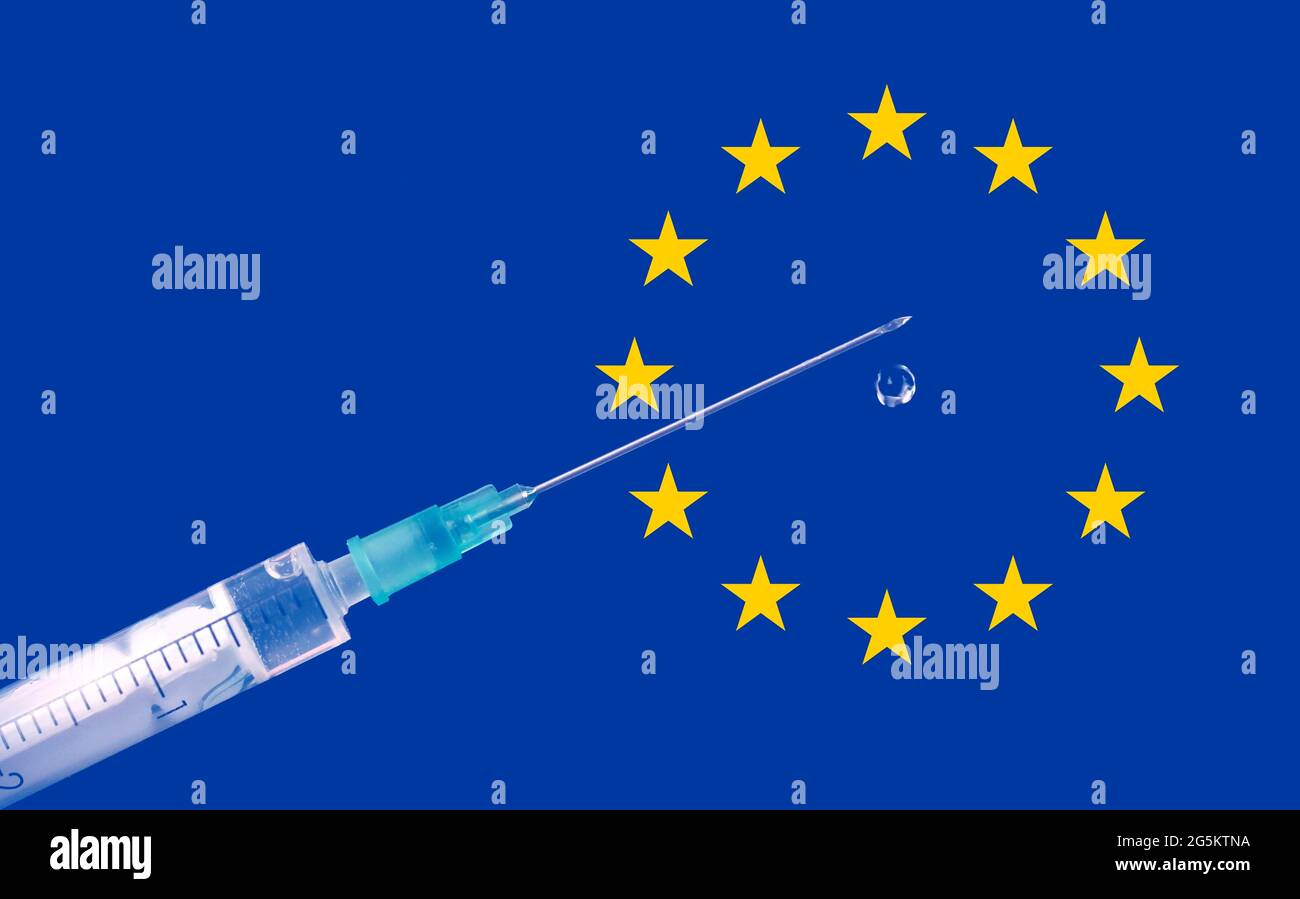 Seringue photo Symbol avec vaccin et étoiles de l'UE, crise Corona, Allemagne, Europe Banque D'Images