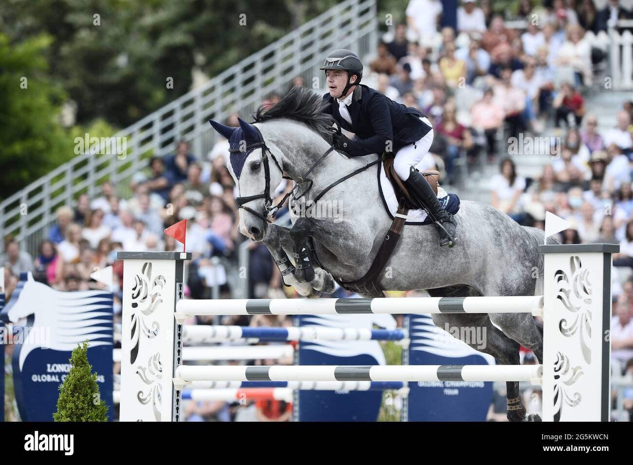 Michael PENDER (IRL) à cheval HS JAVAS GUCCI, Prix Eiffel lors des Longines  Paris Eiffel Jumping 2021, Longines Global Champions Tour Equestrian CSI 5  le 26 juin 2021 au champ de Mars