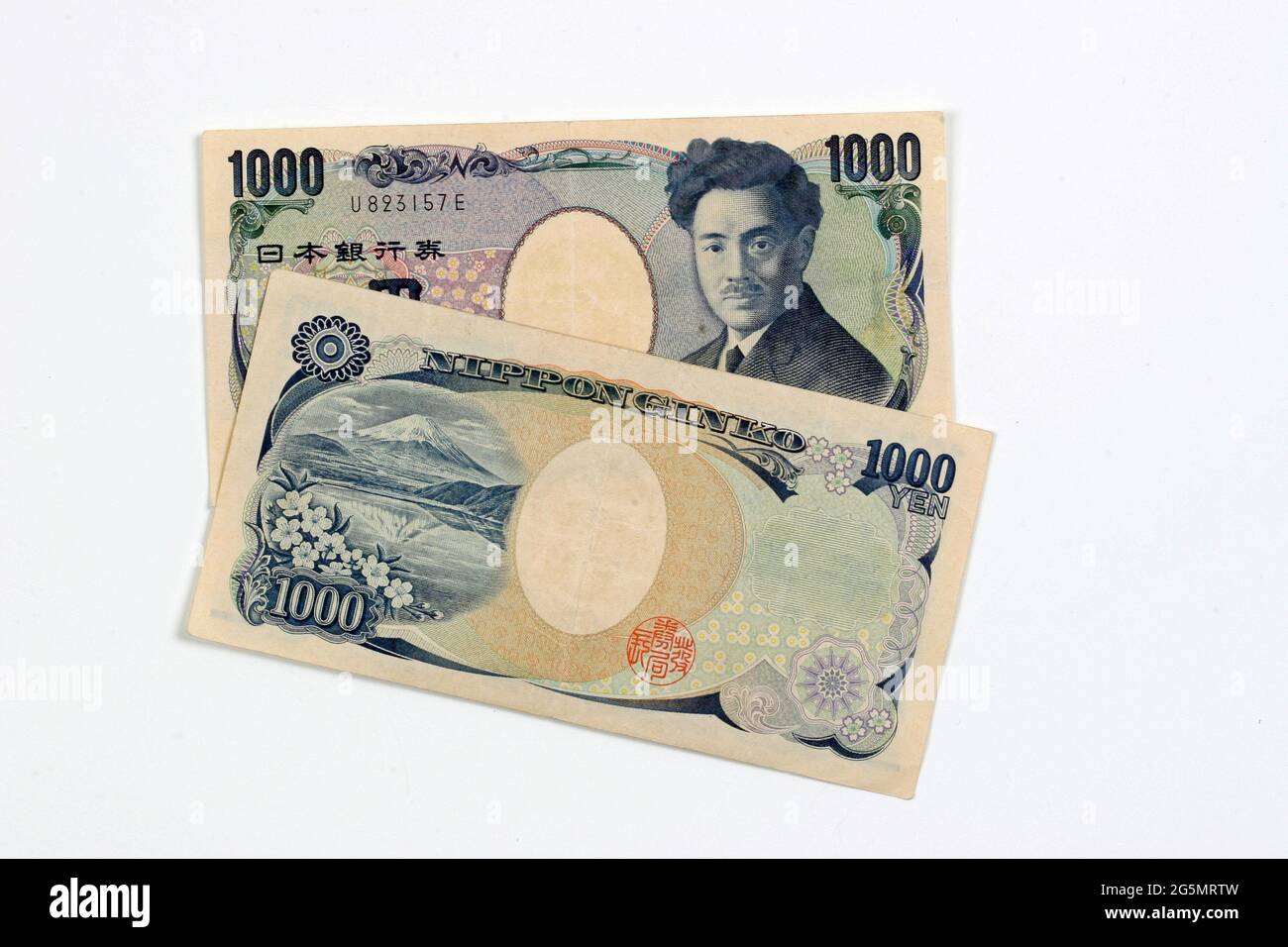Japanese One Thousand yen Banknote (Yen 1000) série E avec le bactériologue Dr. Hideo Noguchi (1876-1928) sur le côté opposé et Mt. Fuji et Che Banque D'Images