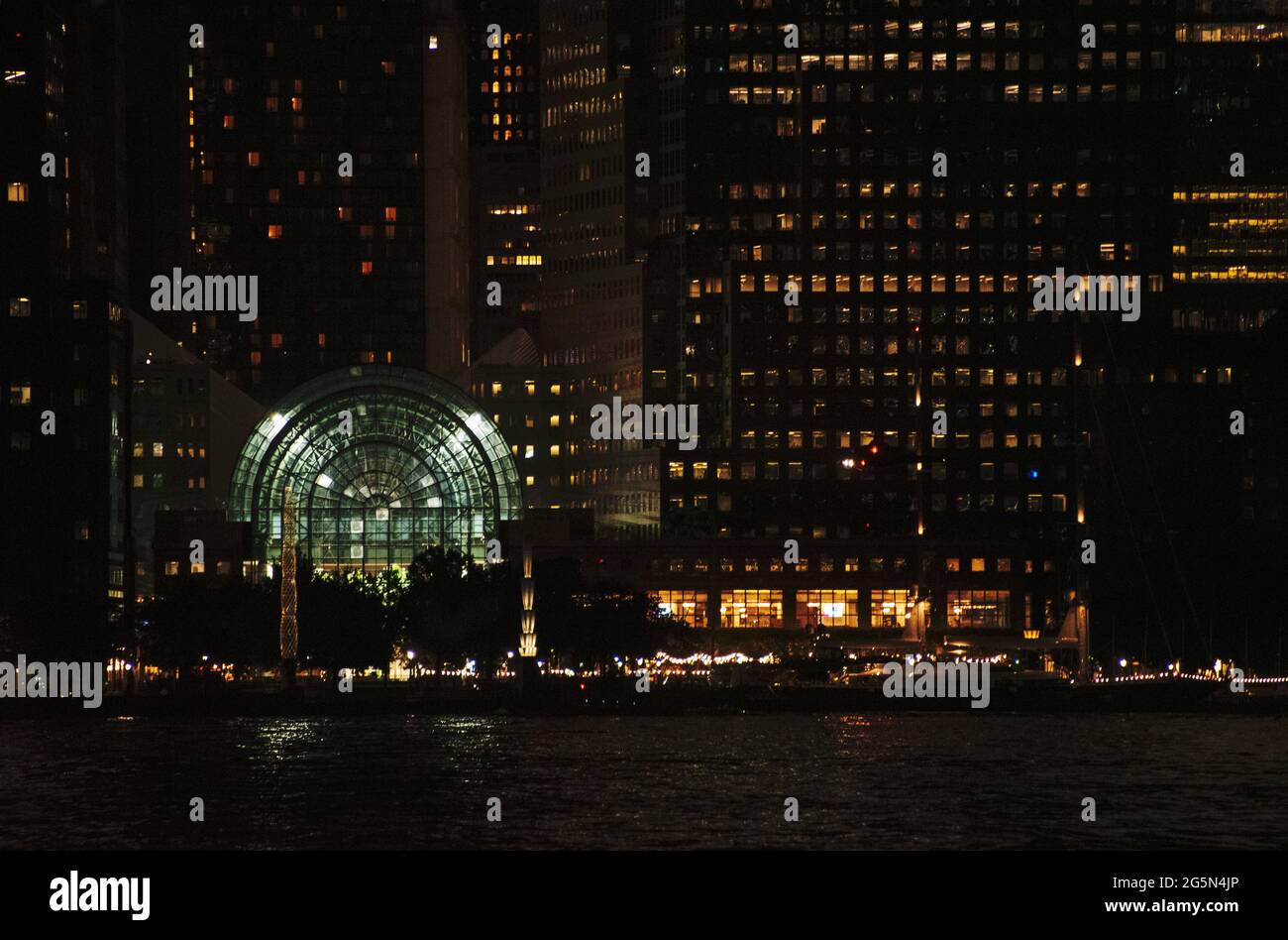 Le jardin d'hiver à Lower Manhattan la nuit Banque D'Images