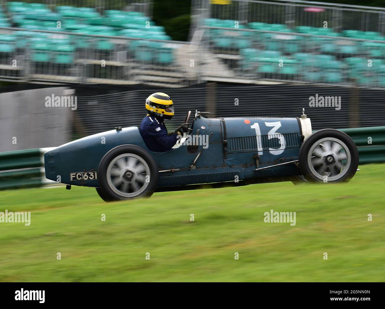 Course en montagne, Duncan Pittaway, Bugatti T35, Williams Trophy pour les voitures Grand Prix d'avant 1935, VSCC, Shuttleworth Nuffield et Len Thompson Banque D'Images