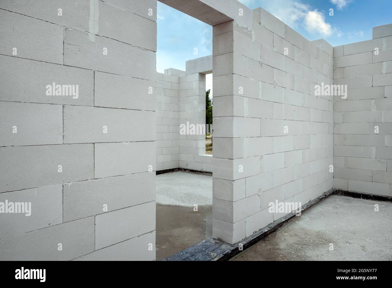 construction de maisons à partir de blocs de béton cellulaire autoclavés Banque D'Images