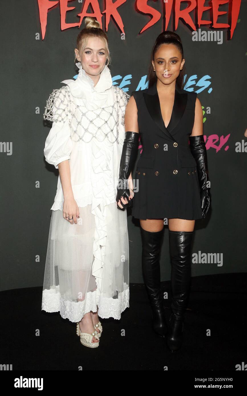 Kiana Madeira Peliculas Y Programas De Television G-D) Olivia Scott Welch et Kiana Madeira arrivent au FEAR STREET TRILOGY  Premiere qui s'est tenu au parc historique DE L'État DE LOS Angeles, CA, le  lundi 28 juin 2021. (Photo de