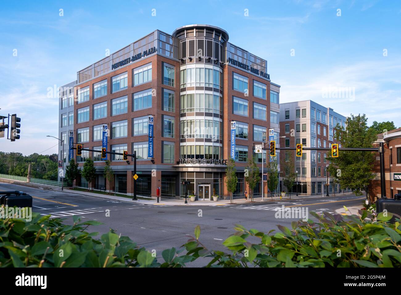 Haverhill (Massachusetts), le 28 juin 2021 : situé à l'angle des rues main et Merrimack, Harbour place remplace Woolworth, longtemps vacant à Haverhill Banque D'Images