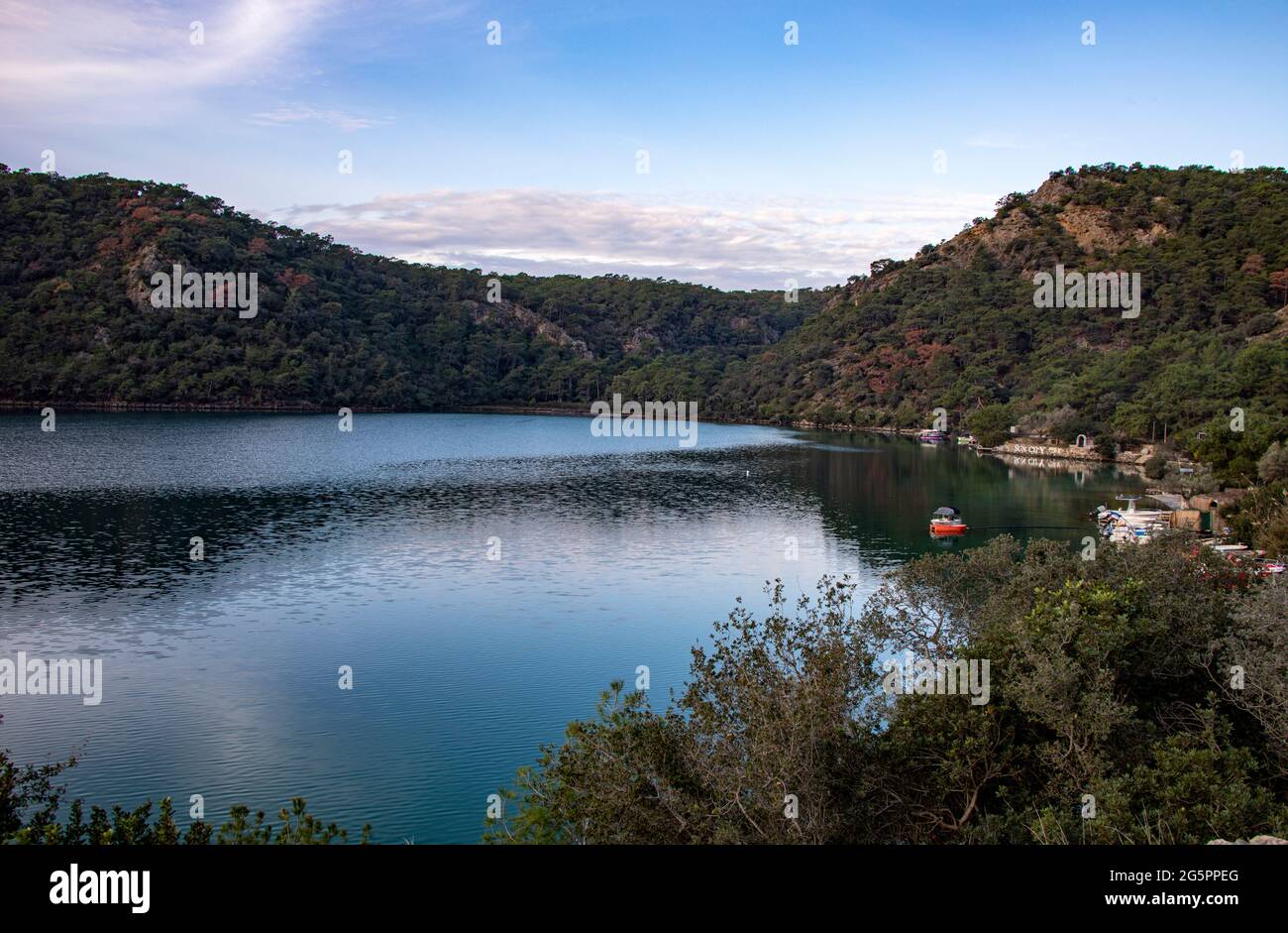 Une vue imprenable sur Oludeniz qui est un comté de Fethiye en Turquie Banque D'Images