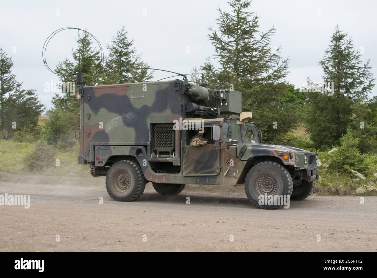 Betsukai Cho, Japon. 29 juin 2021. Un véhicule à grande mobilité de la Force d'autodéfense au sol japonaise a été vu lors de l'exercice militaire conjoint États-Unis-Japon « Orient Shield 21 » à Hokkaido, au Japon, le mardi 29 juin 2021. Photo par Keizo Mori/UPI crédit: UPI/Alay Live News Banque D'Images