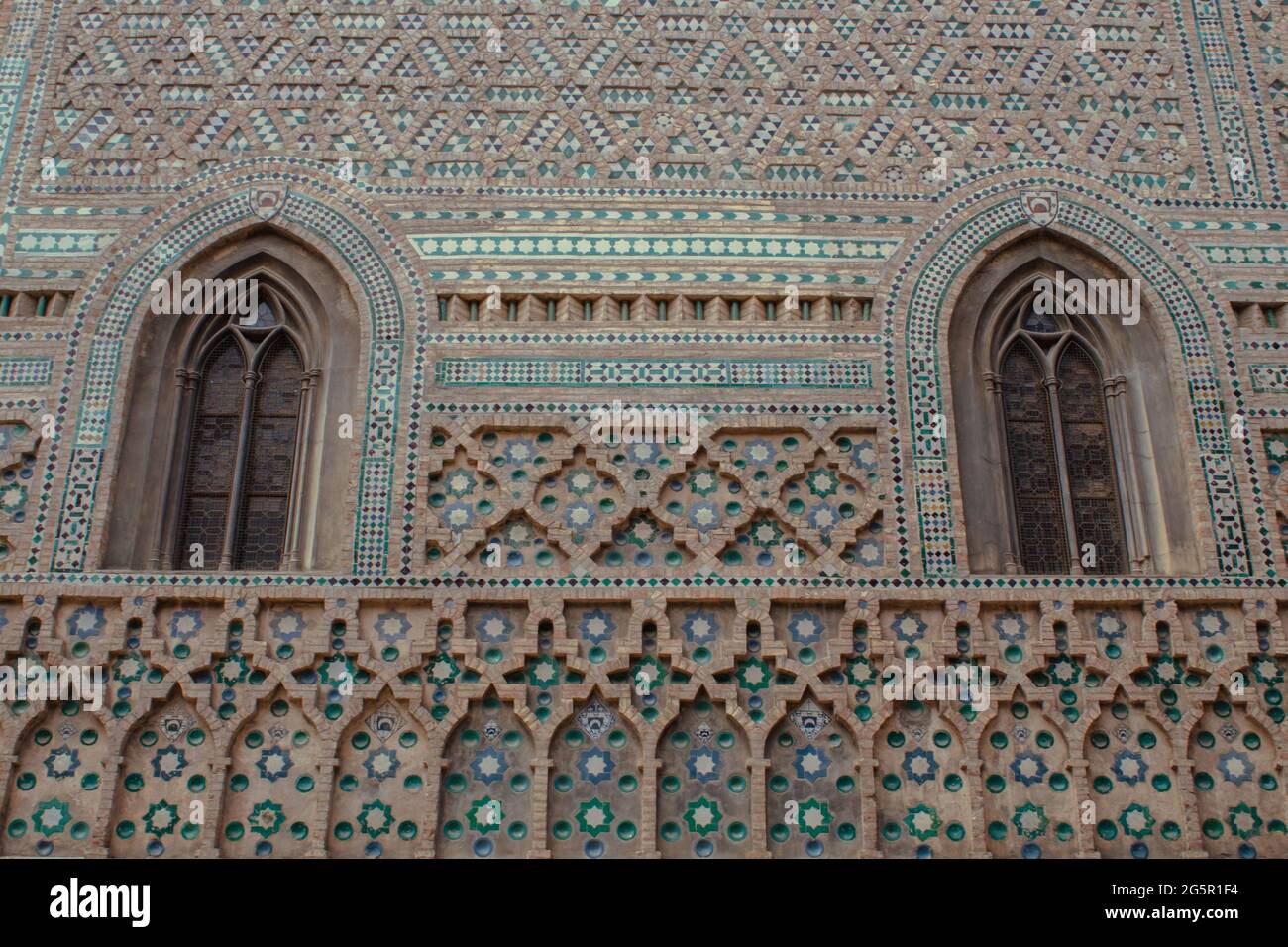 Beau mur mudejar San Salvador à Saragosse, Espagne Banque D'Images