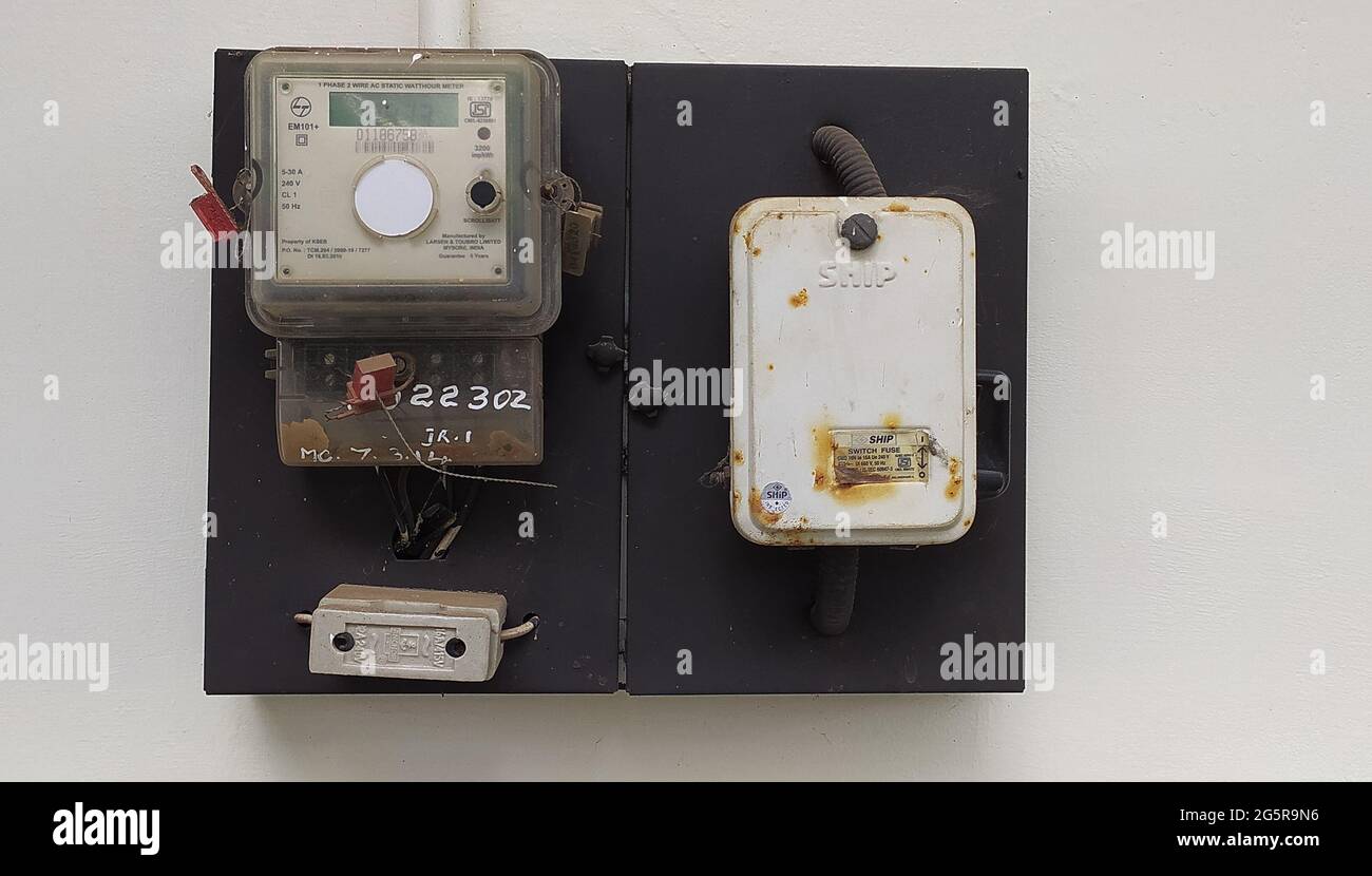 Le compteur d'électricité statique monophasé pour montrer la consommation d' énergie électrique et d'énergie dans la maison Photo Stock - Alamy