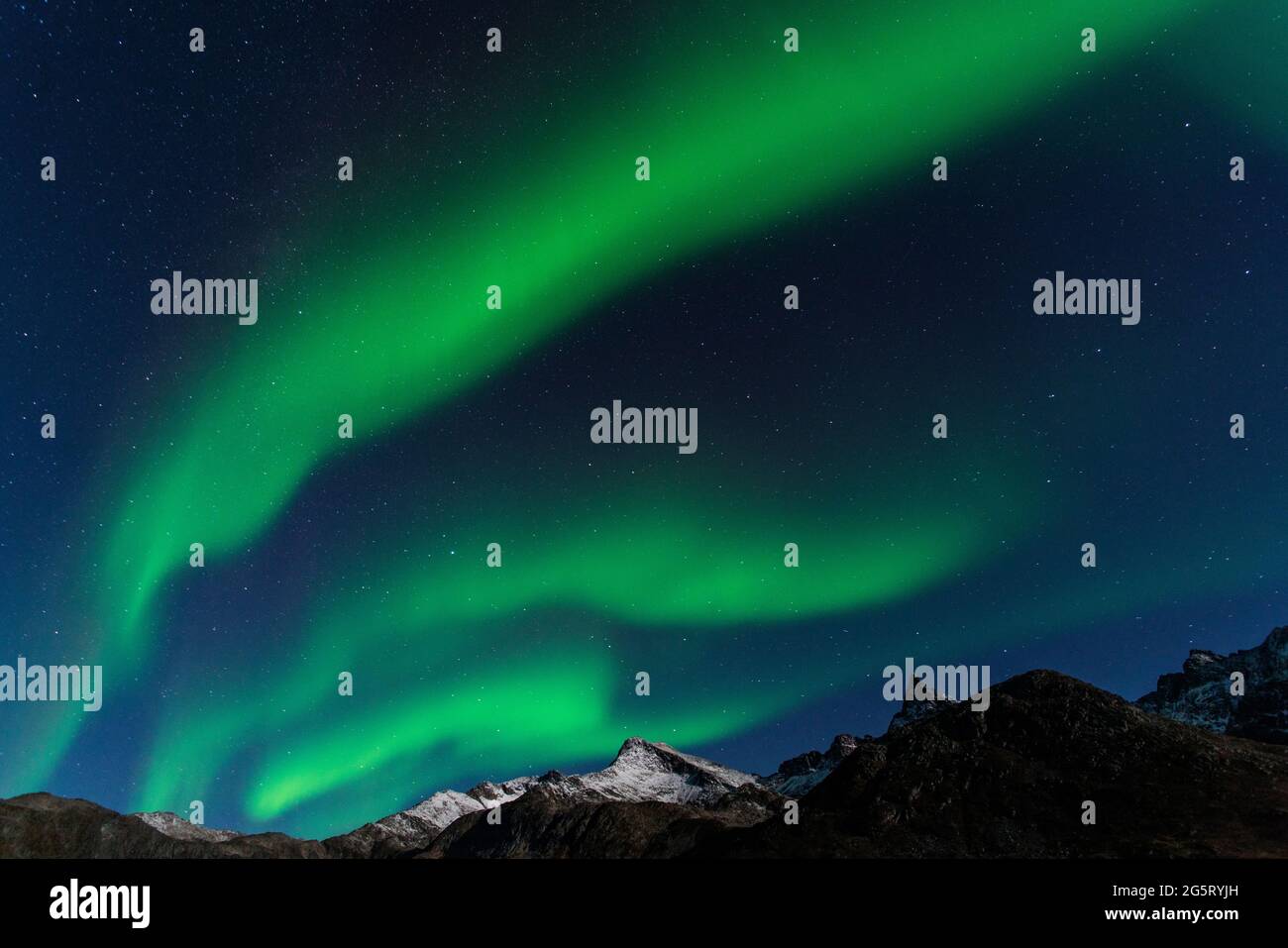 aurores boréales (aurora borealis) dans le nord de la Norvège, près de Tromso Banque D'Images