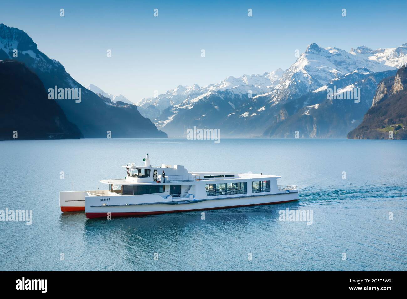 vue de Brunnen sur un paquebot sur le lac de Lucerne, Suisse Banque D'Images