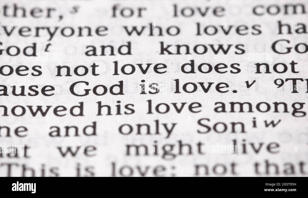 Le Verset Biblique Dieu Est Amour Dans L Objet Photo Stock Alamy
