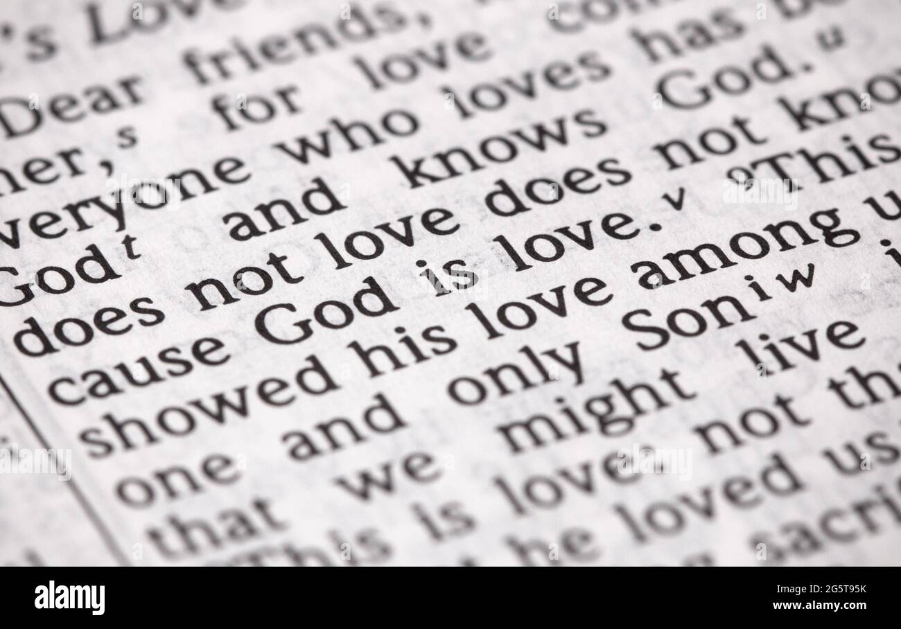 Le Verset Biblique Dieu Est Amour Dans L Objet Photo Stock Alamy