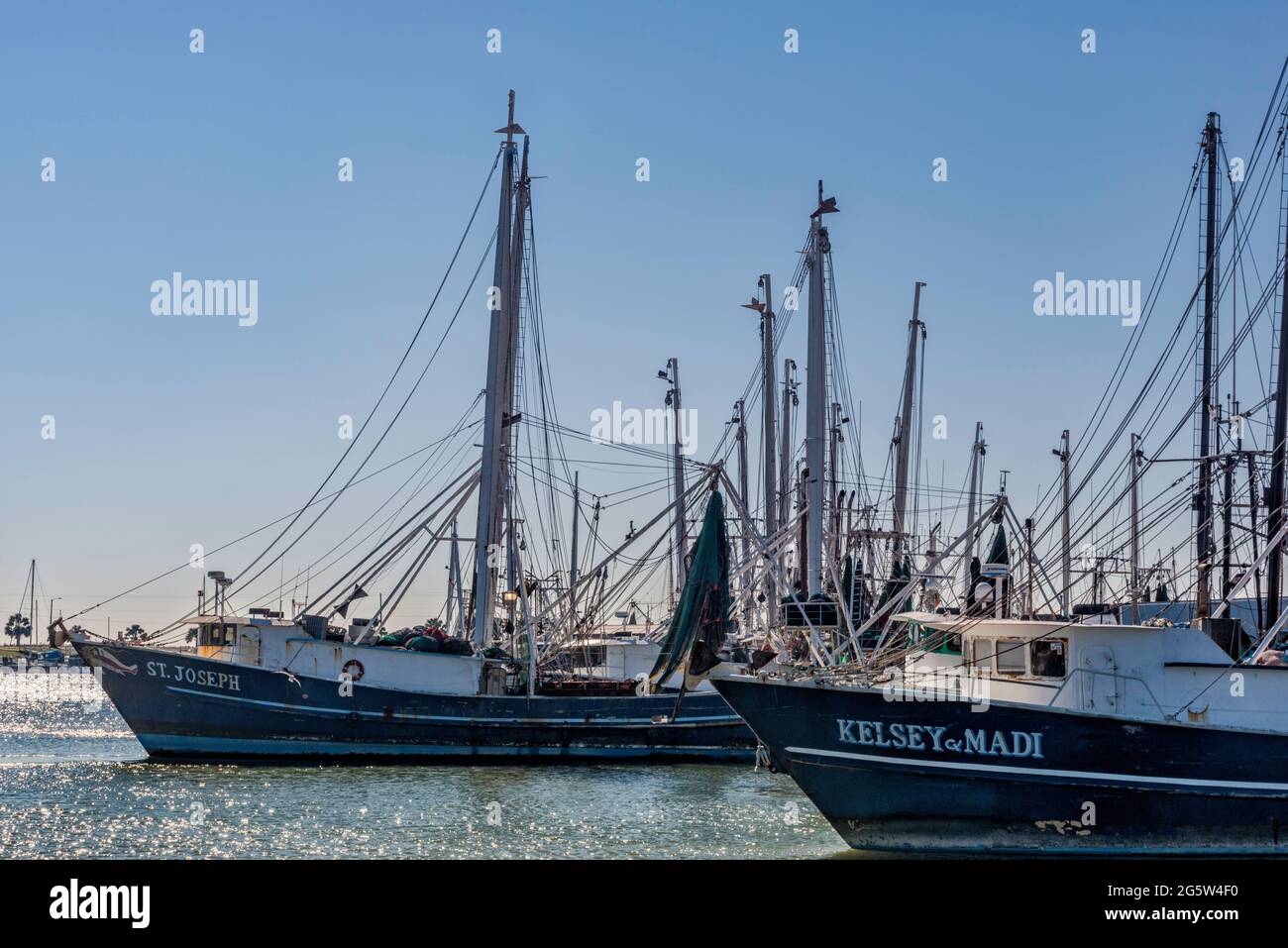 Bateaux à crevettes au port de Palacios, Texas, États-Unis Banque D'Images