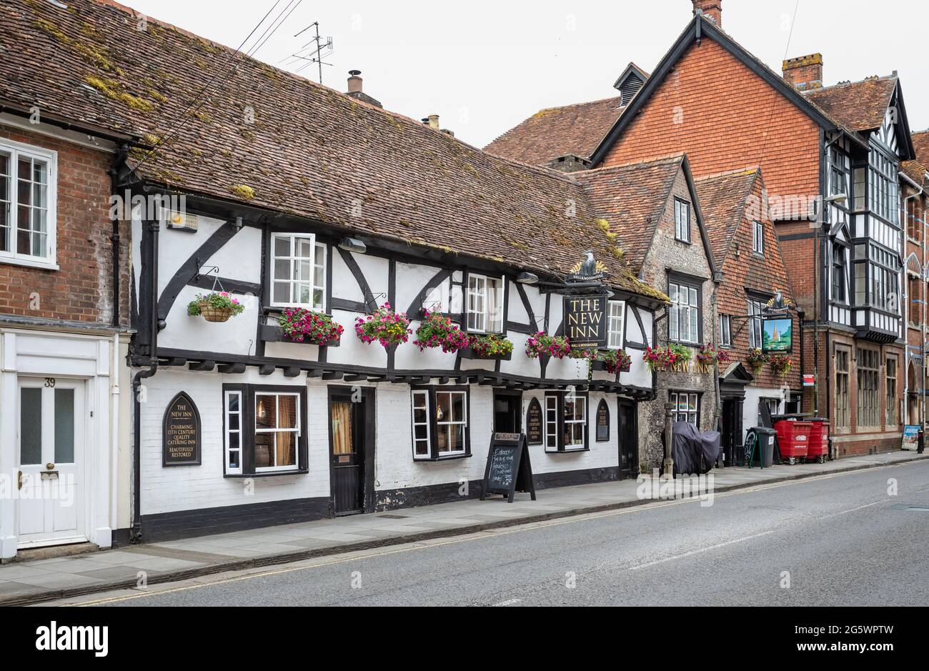 New Inn historique à New Street, Salisbury, Wiltshire, Royaume-Uni le 29 juin 2021 Banque D'Images